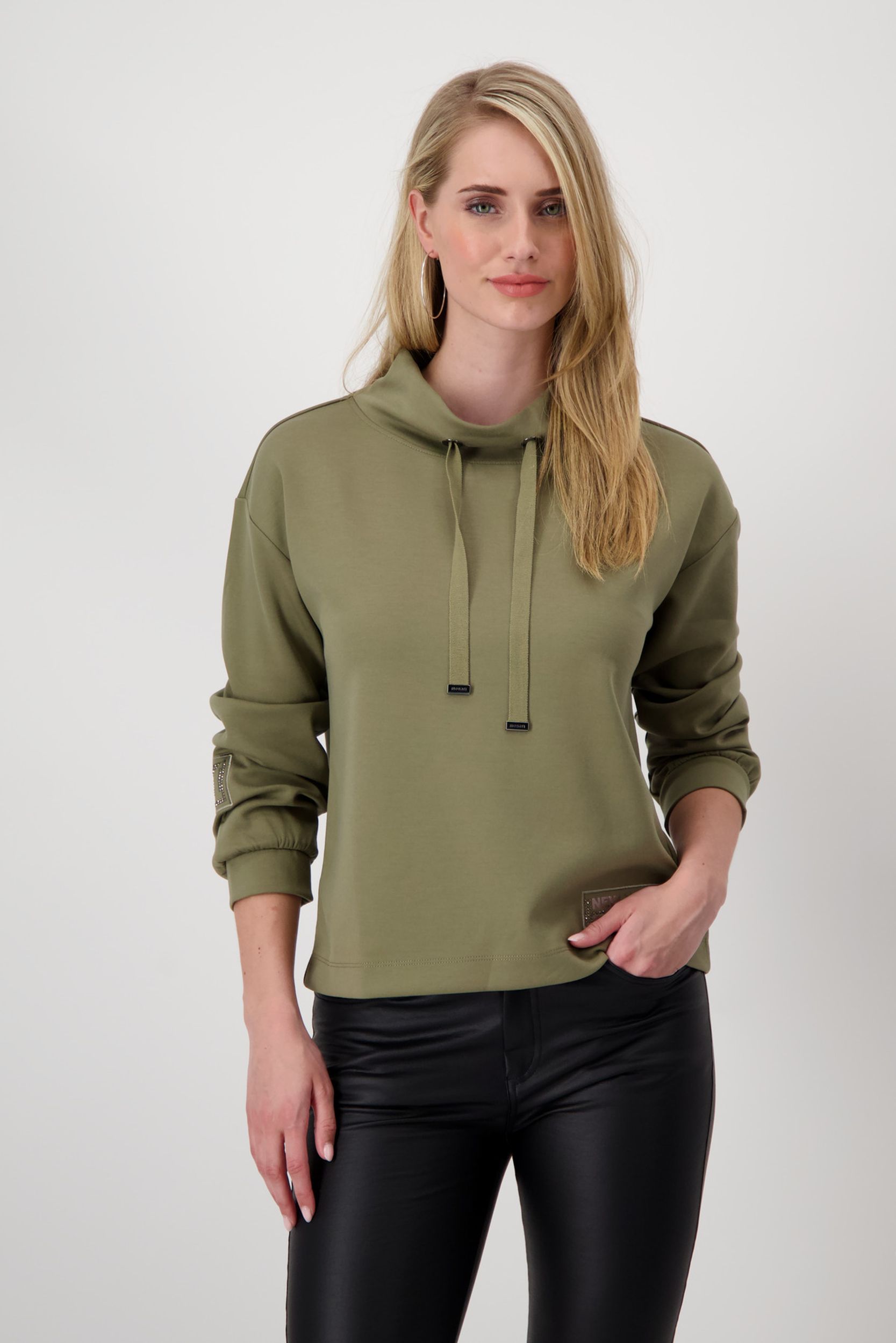  |  Pullover, green tea | 46 | jade