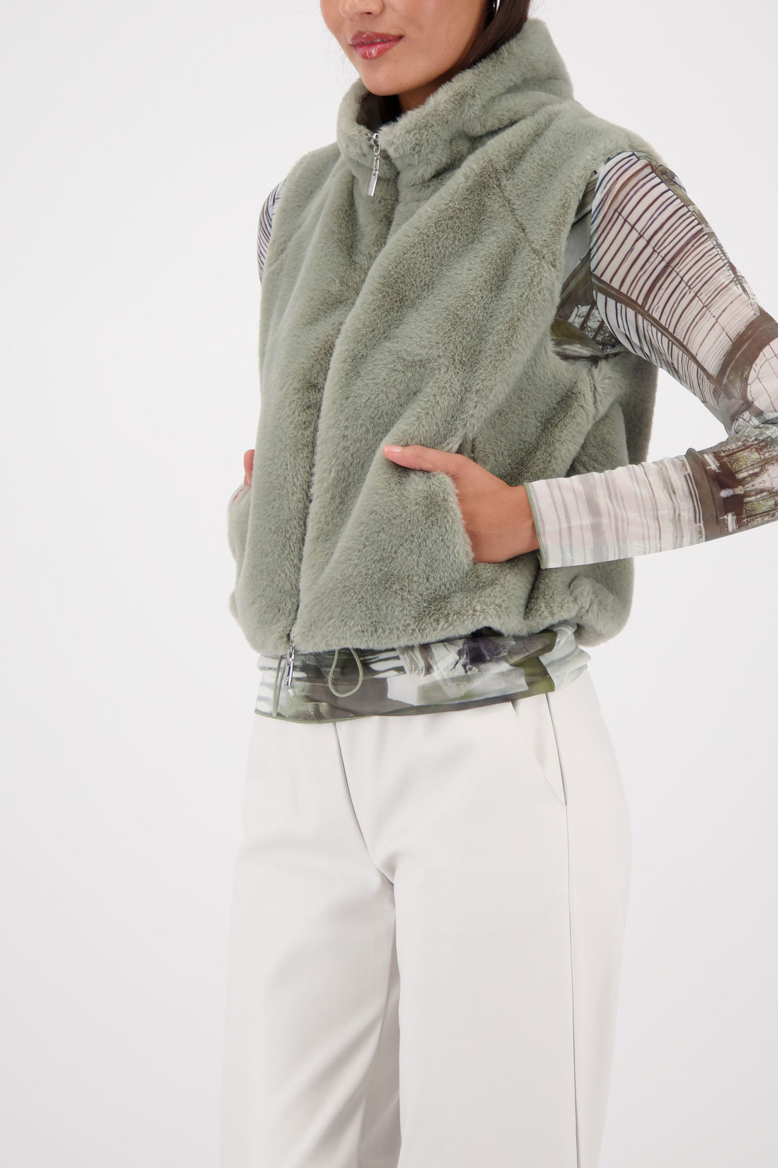 Monari |  Monari Weste  | 44 | 1283_667