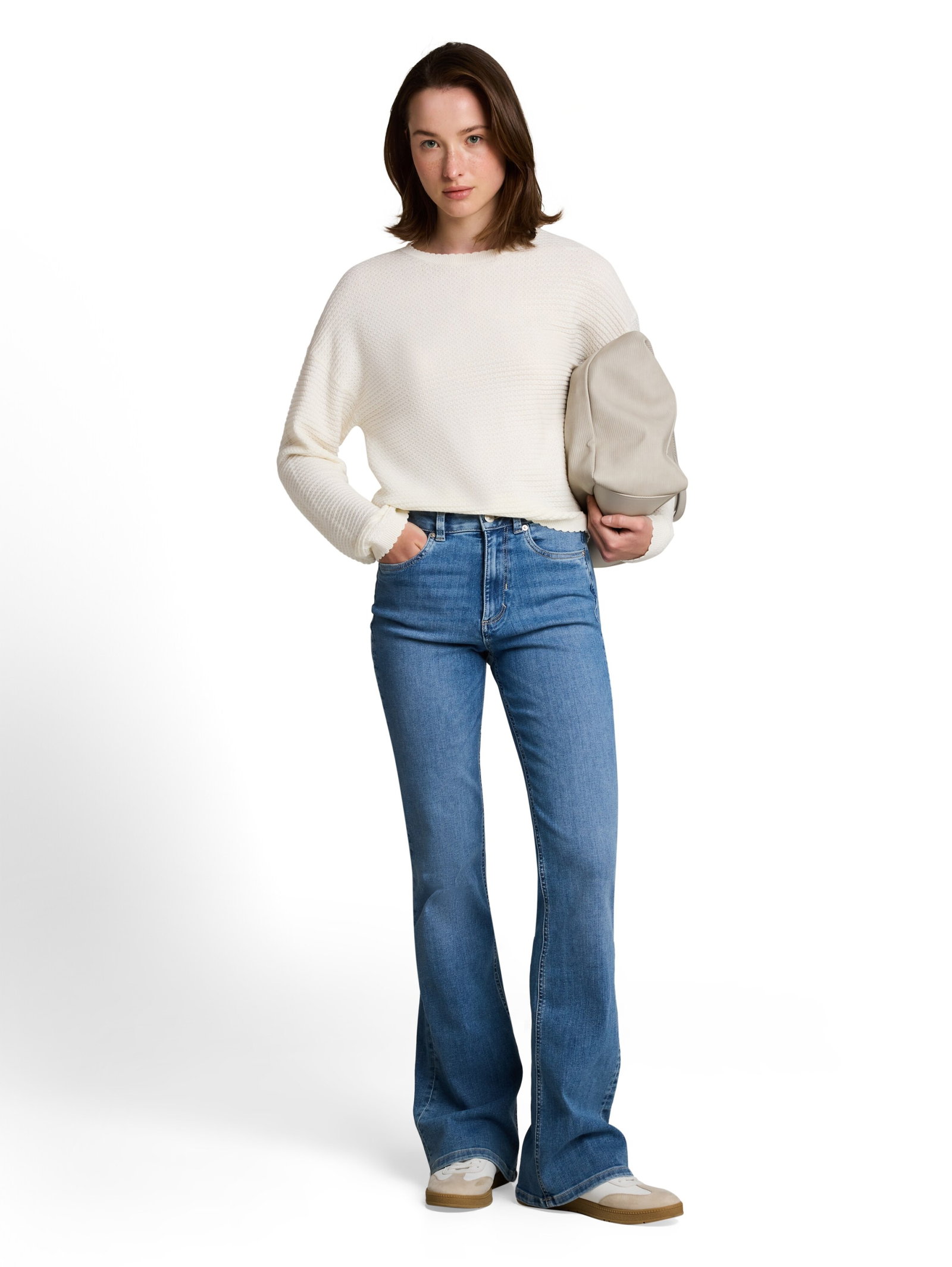 knit pullover with wavy edges, off white #9