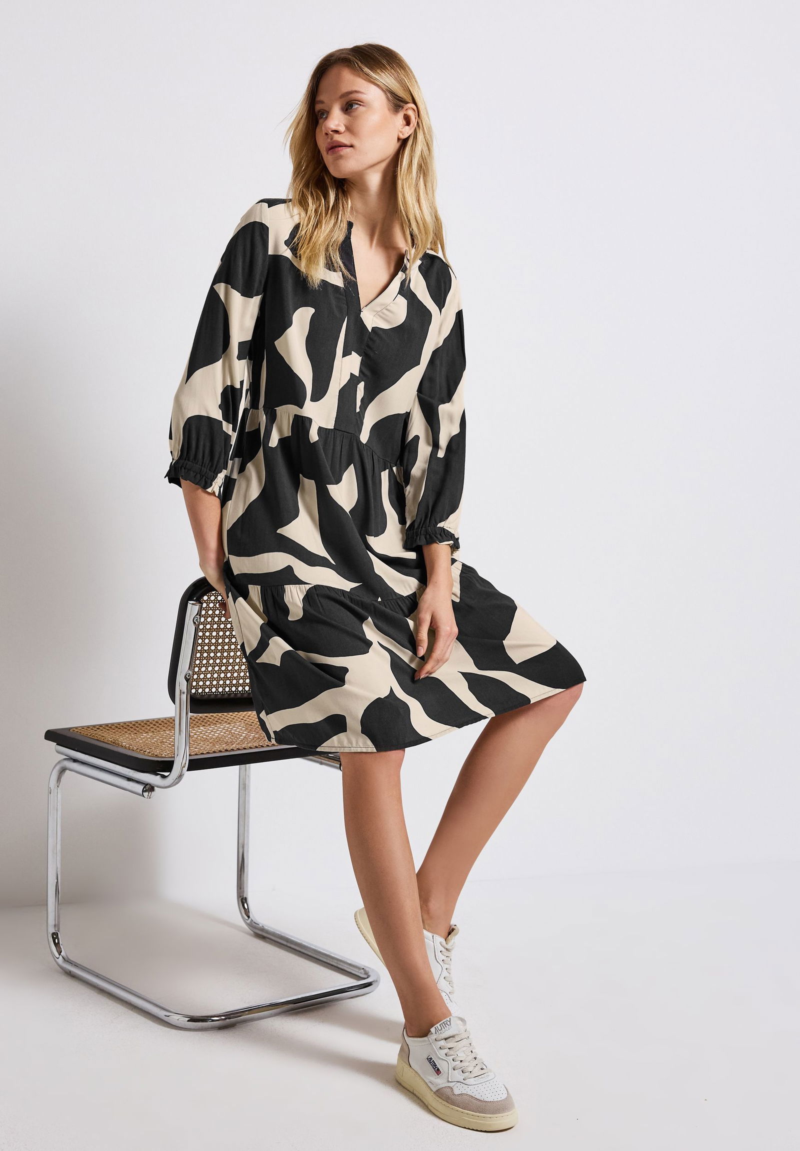  |  Gemustertes Tunika-Kleid | 38 | 4565_25931