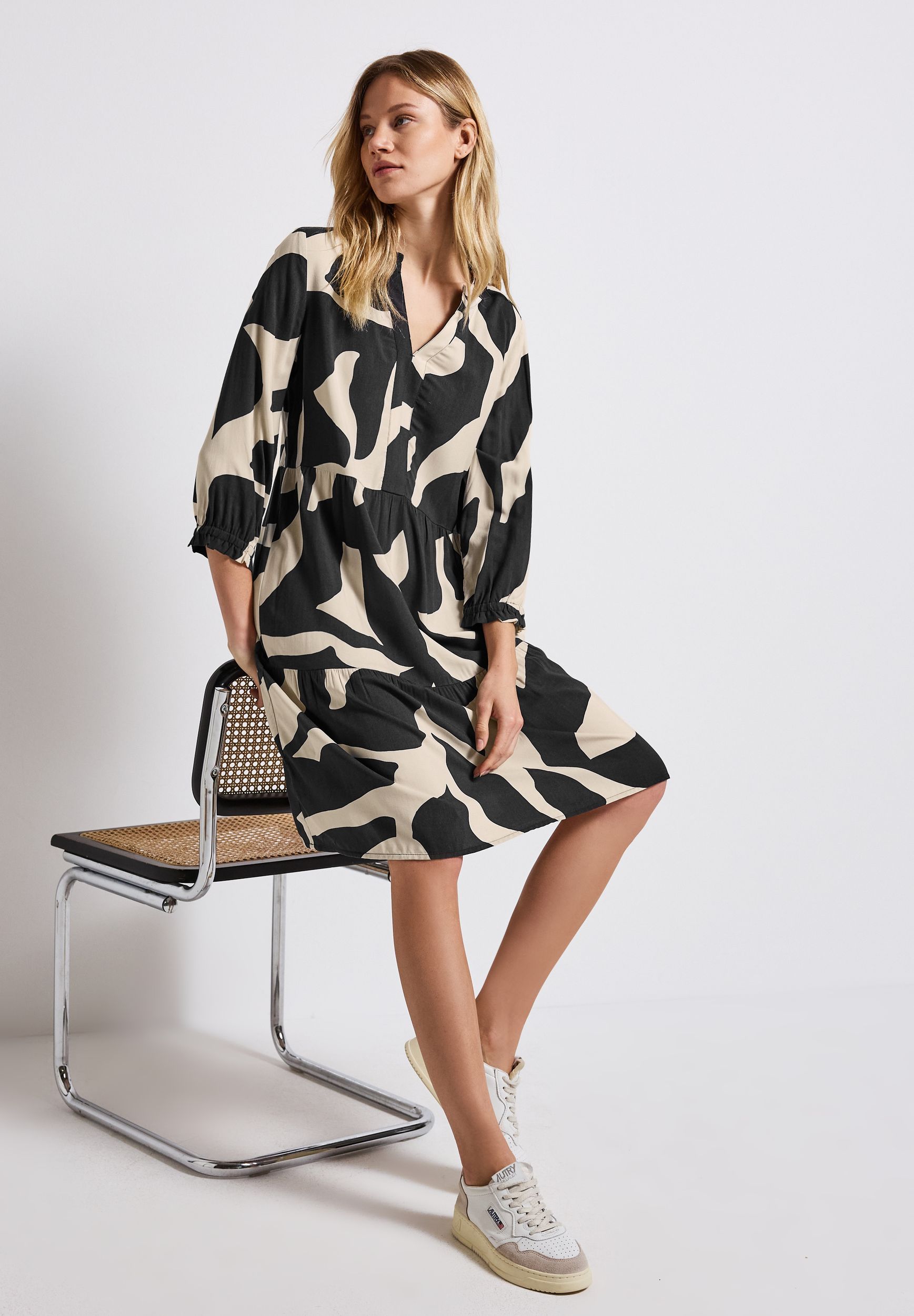  |  Gemustertes Tunika-Kleid | 38 | 4565_25931