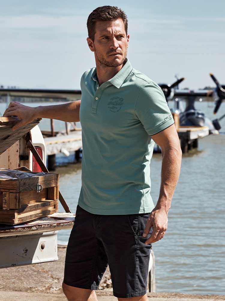 Mann im Poloshirt von PME Legend