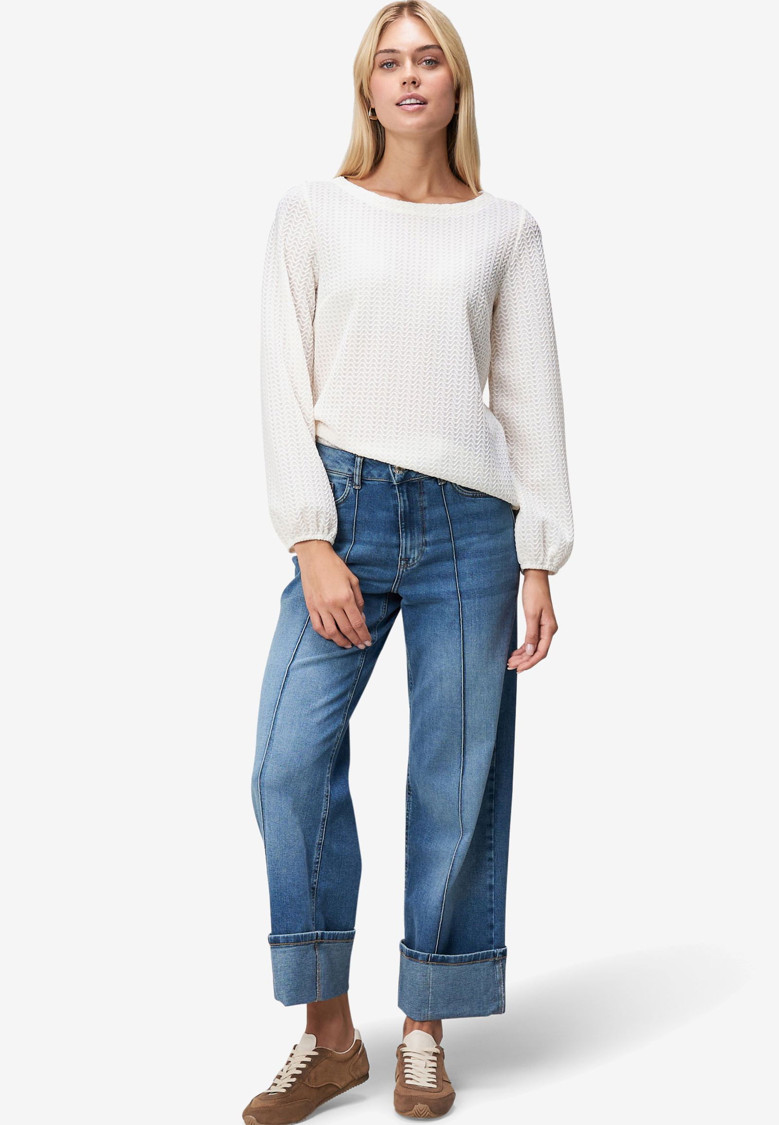 Zero |  Zero Shirt  | 42 | eggnog