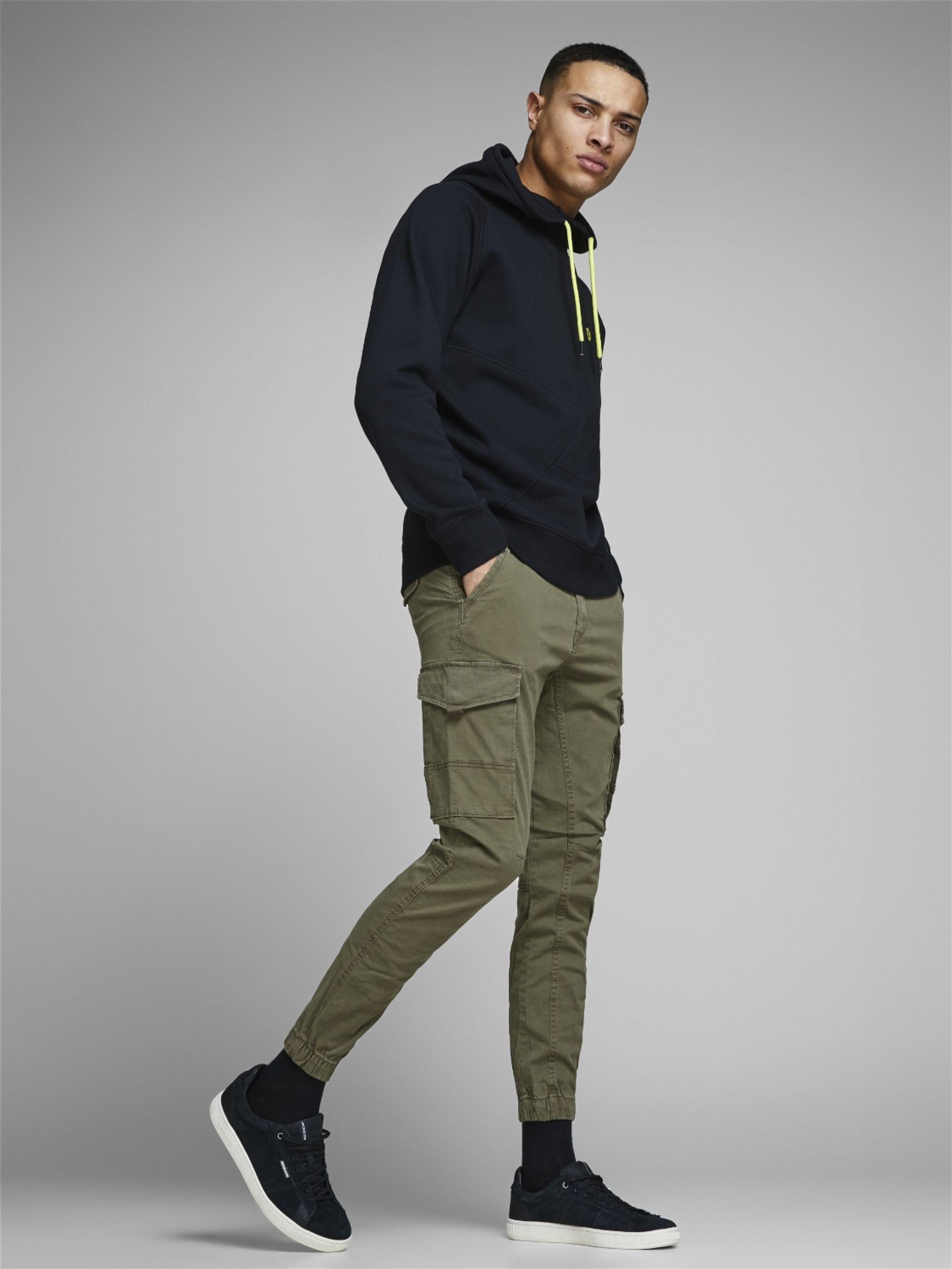 Jack&Jones |  Jack&Jones Tapered Fit Jeans  | 31/34 | olive night