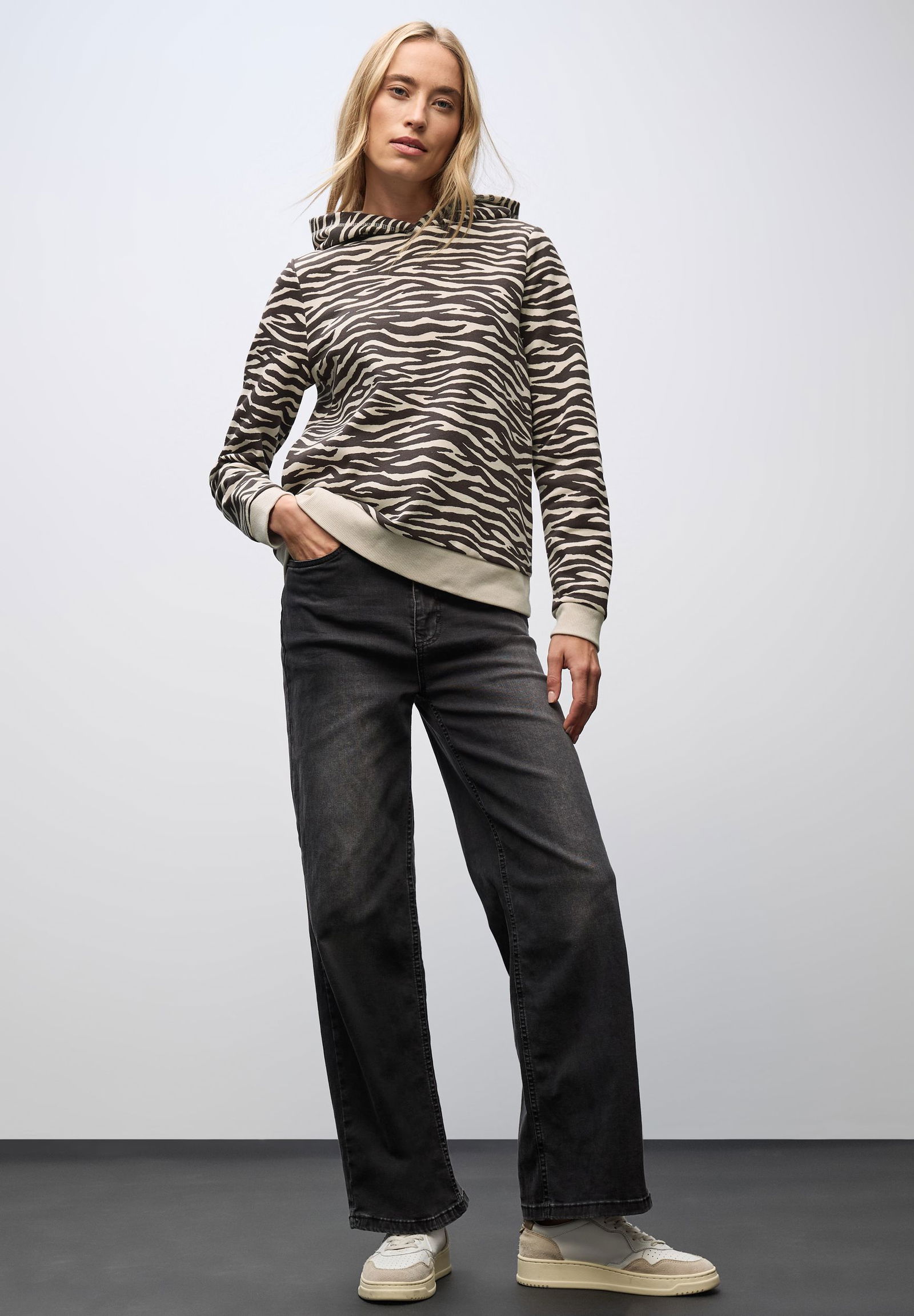 303586fa4d082a2b2ec712eb397fa197 Street One |  Street One Sweatshirt  | 36 | 4565_26866