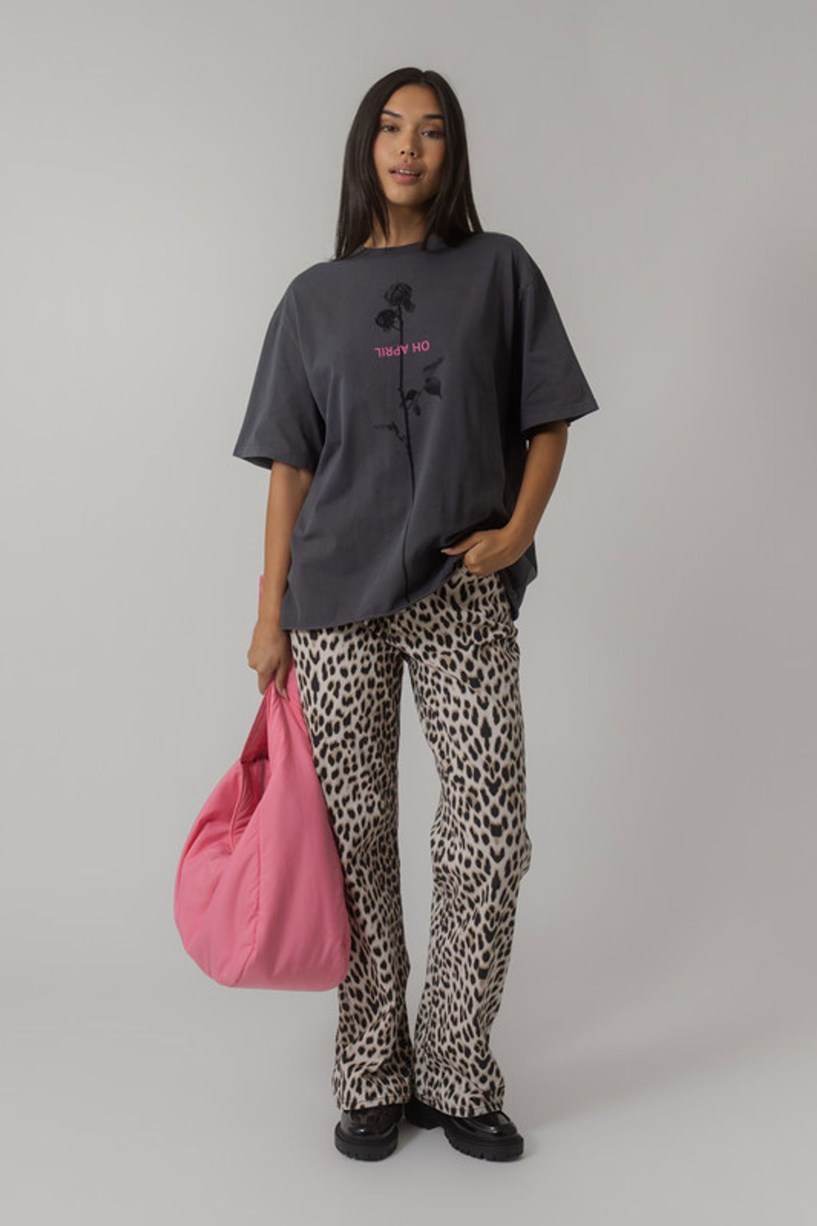 f68f9e1e1d38a61f8edd16864e652181 Oh April |  Oh April Boyfriend BF T-Shirt Rose Dark Iron | L