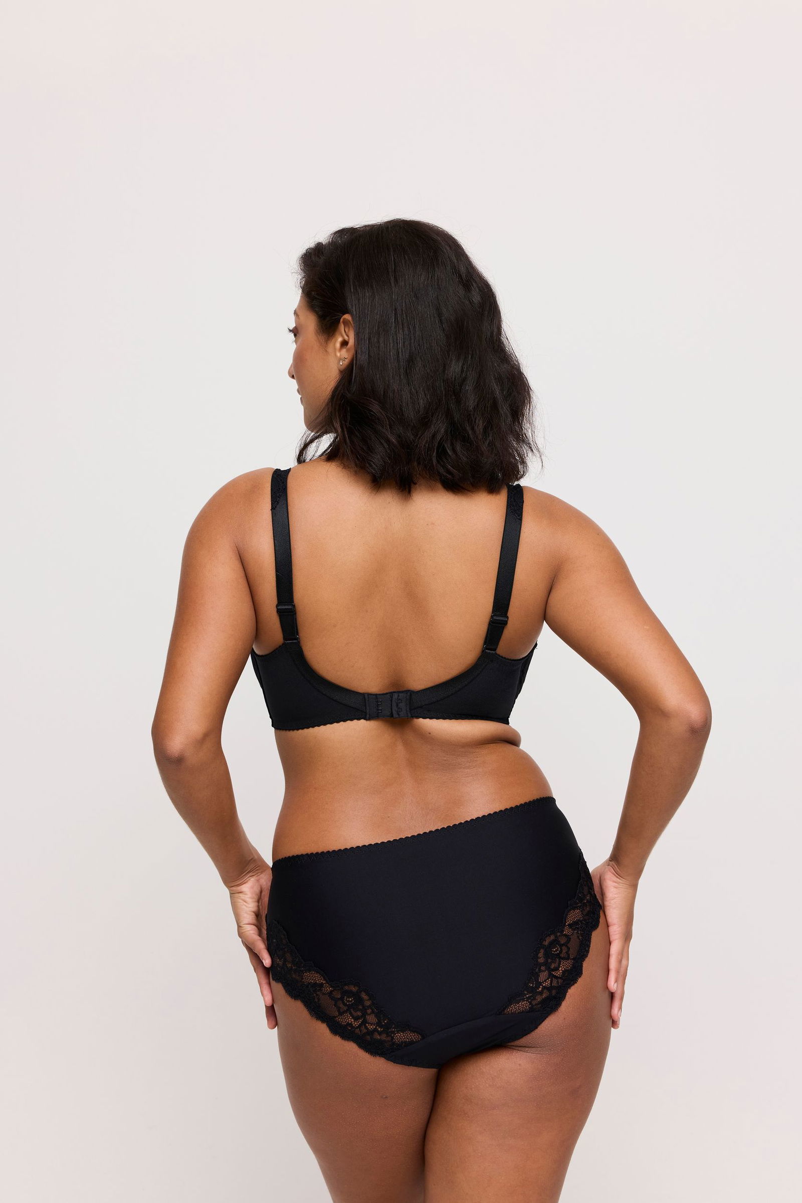 PrimaDonna | PrimaDonna Taillenslip "Madison" | 42 | schwarz