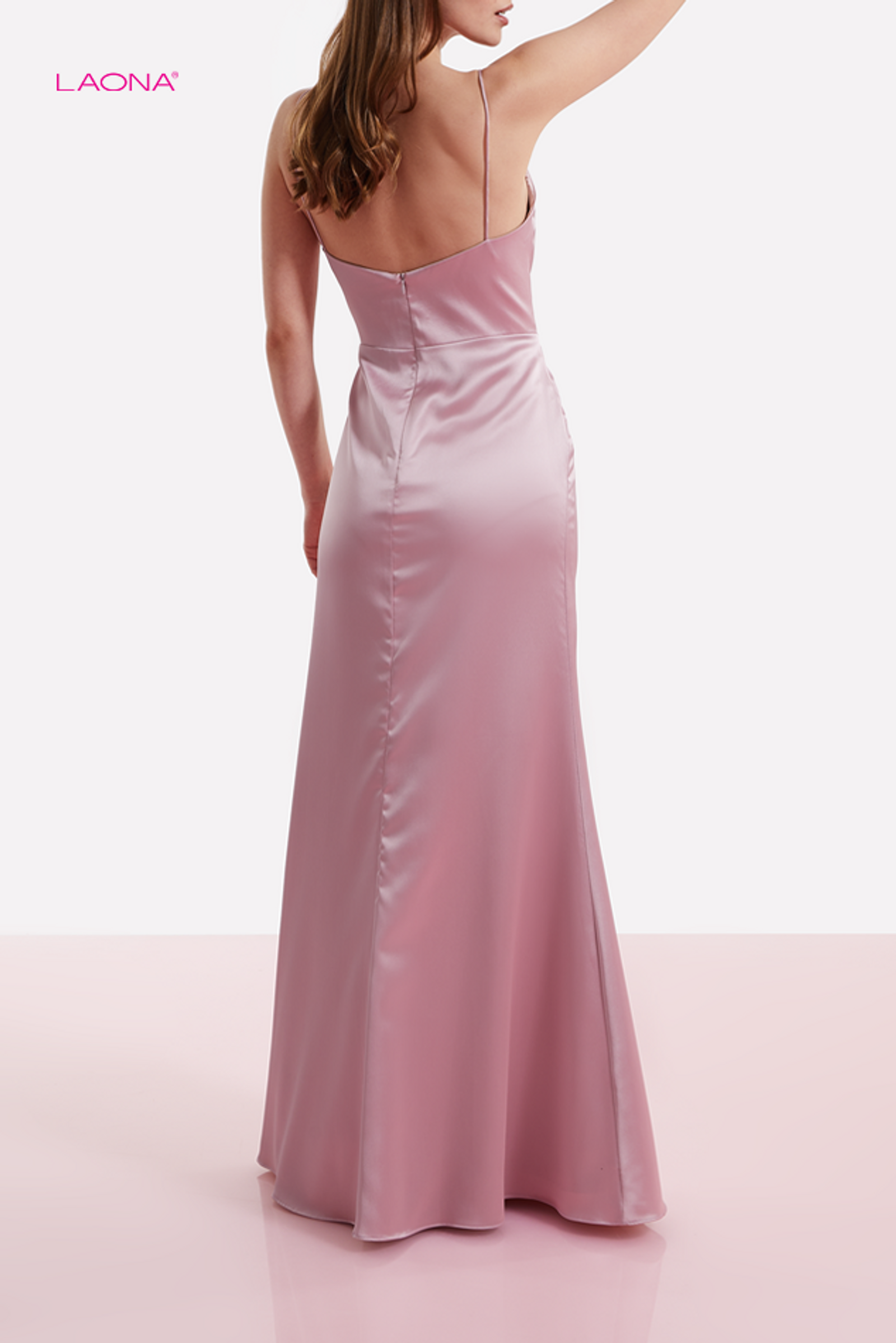 Laona Langes Kleid