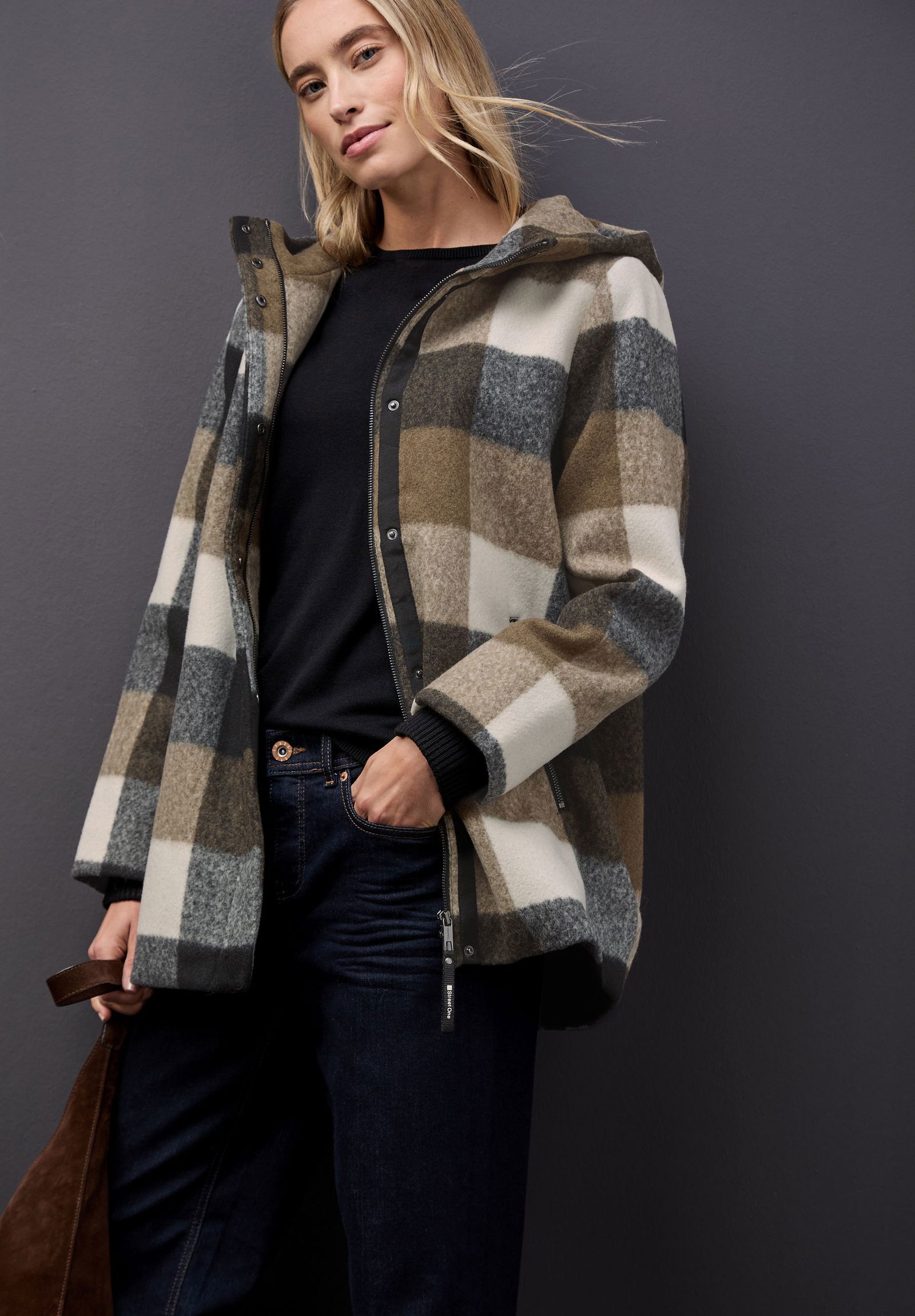 |  Check Coat w. Hoody, Black | 36 | black