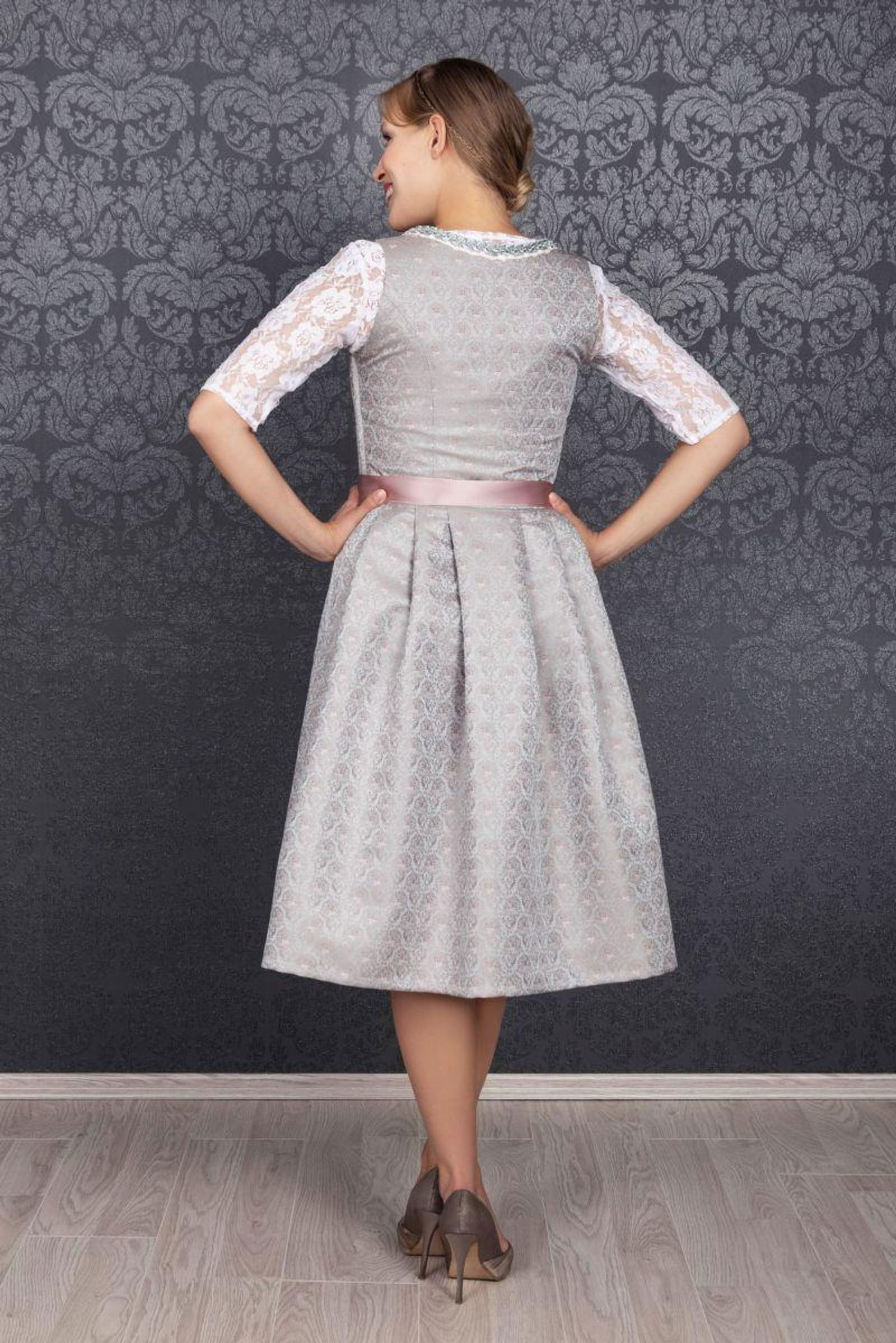 cda12ed2fdcea7d5c377cf522a99fd83 Edelnice | Edelnice Dirndl | 32 | rosa