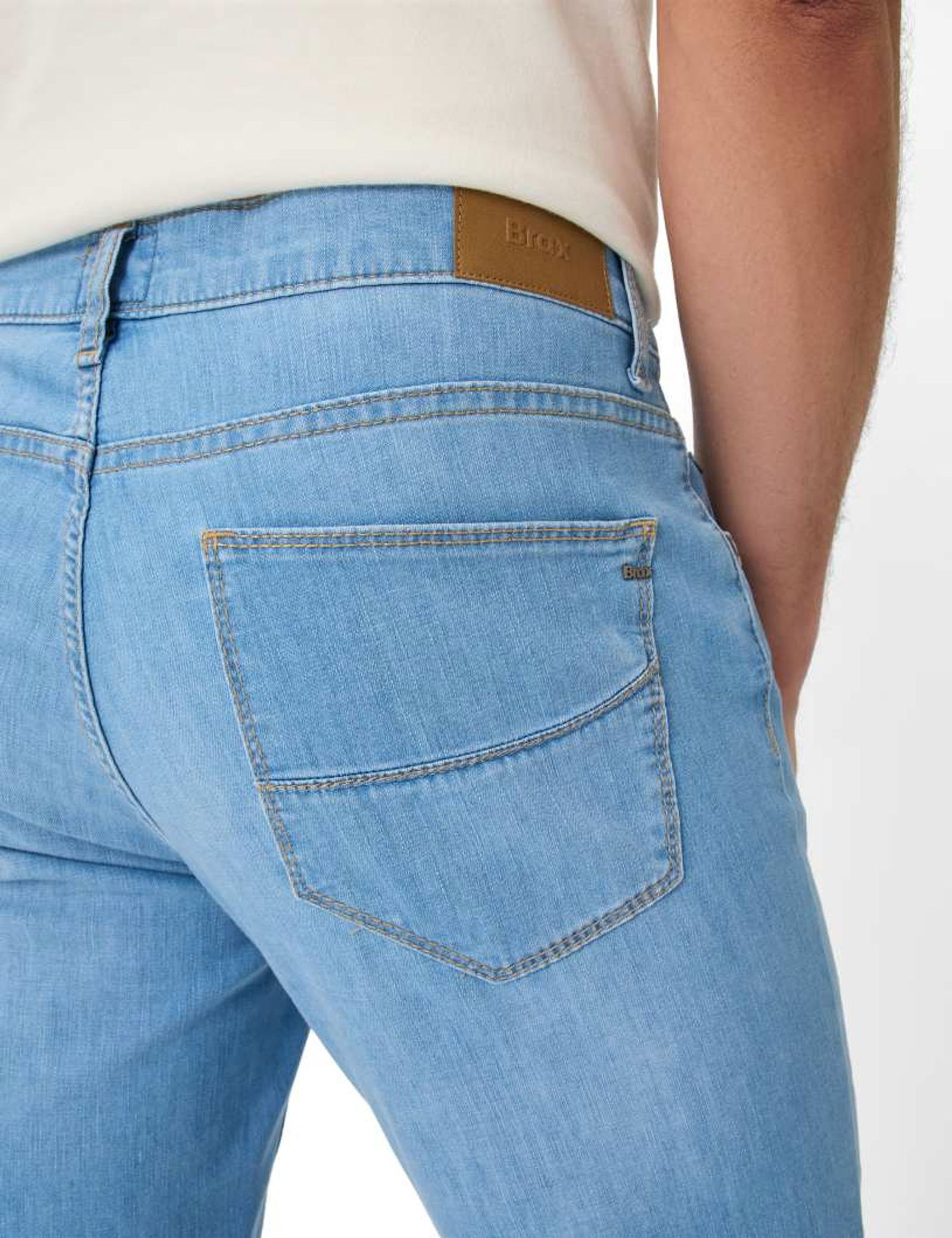 Brax |  Brax Straight Leg Jeans Style "Cadiz" | 35/32 | blush blue