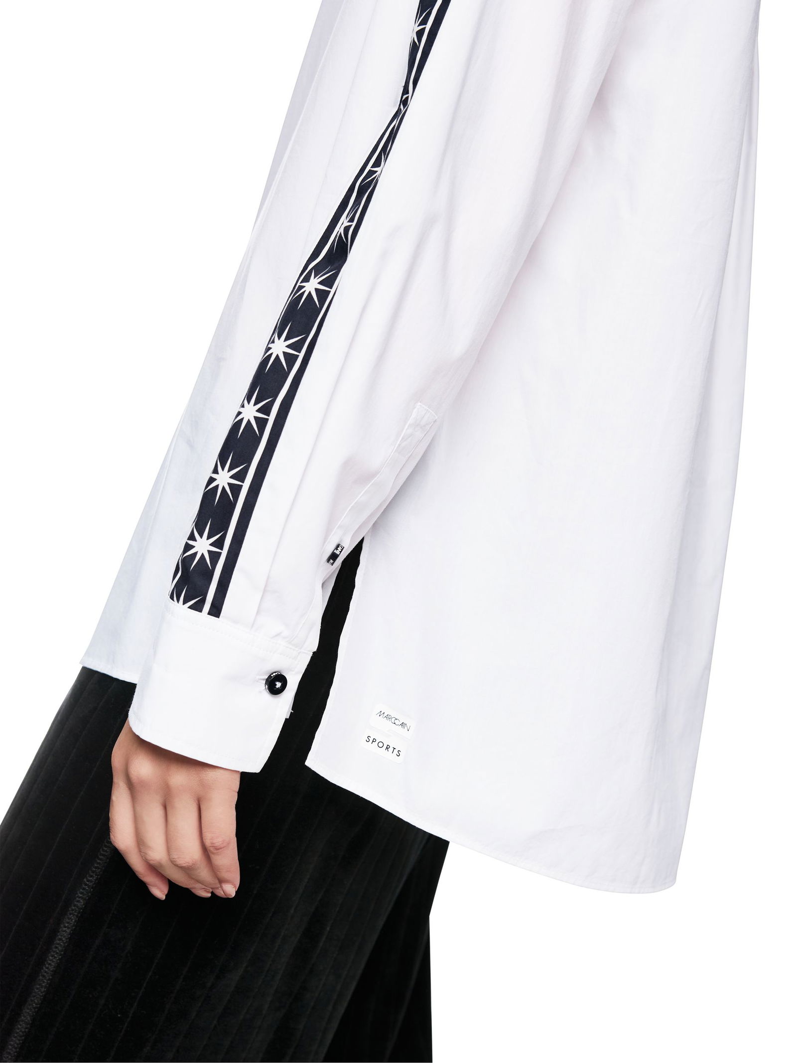  | Bluse, white | 46 | white