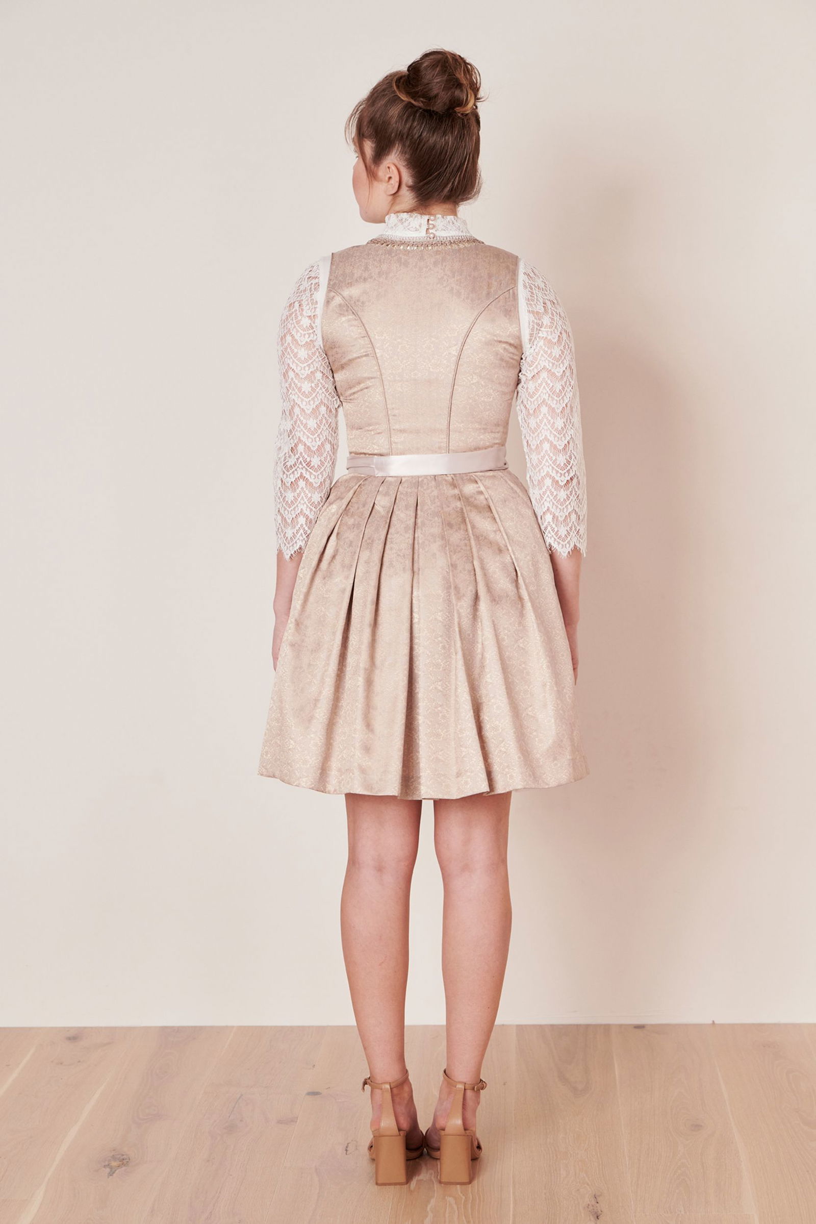  |  Krüger Dirndl "Gerda" 60cm | 40 | beige