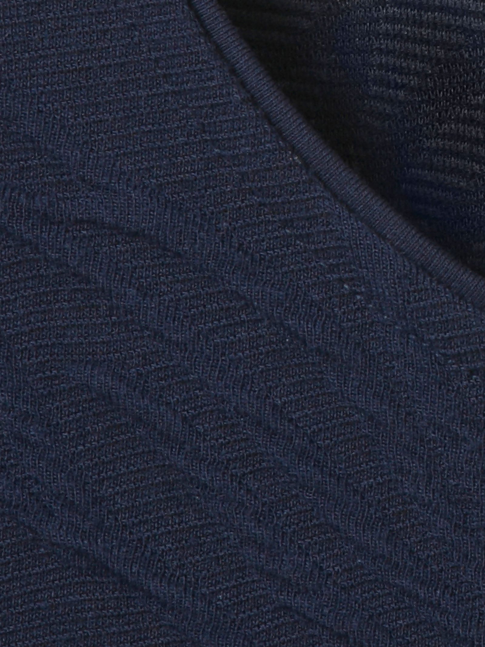 |  T-Shirt Rundhals 1/2 Arm, rot | 48 | dunkelblau