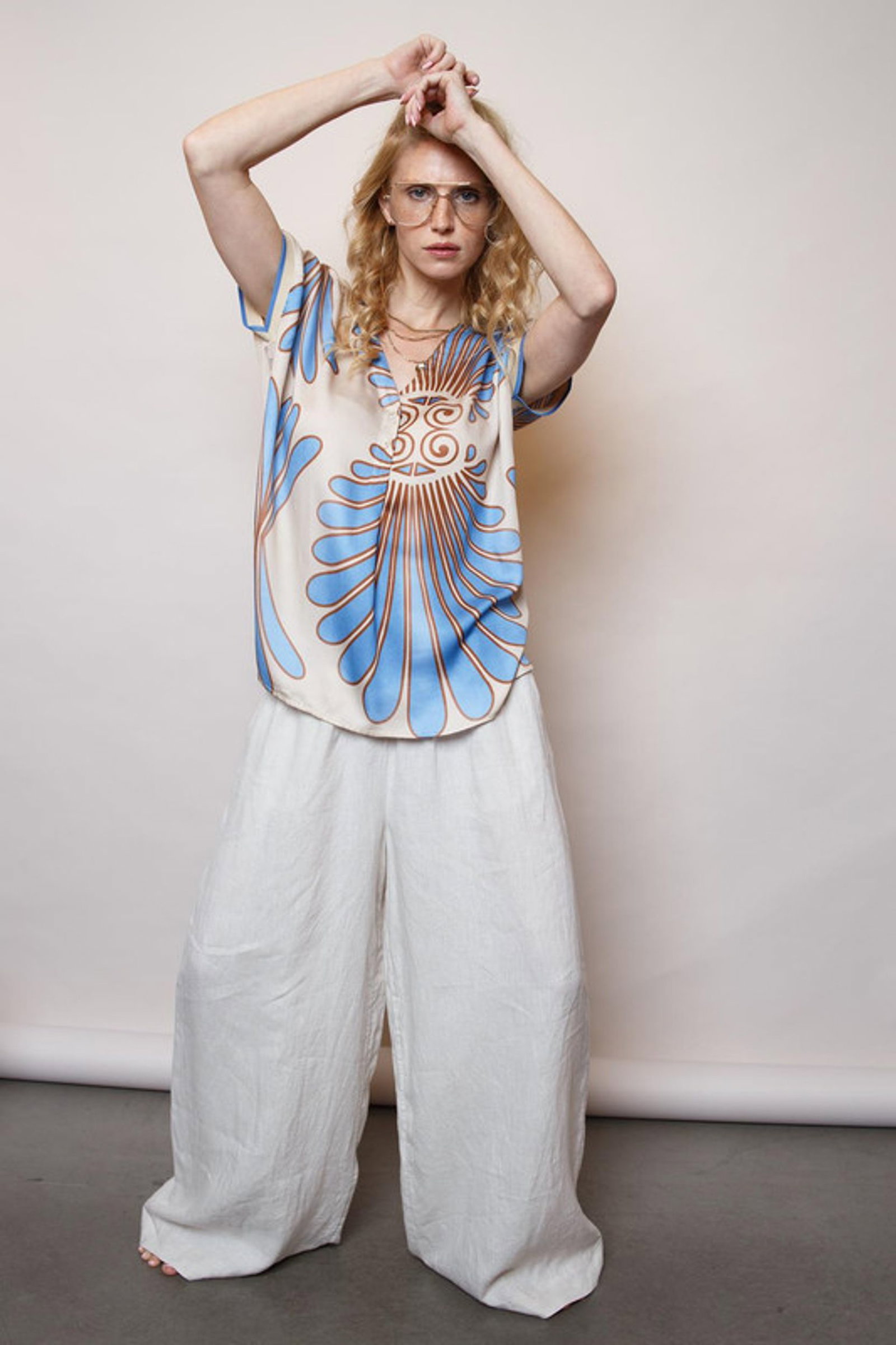 Emily van den Bergh Druckbluse #3