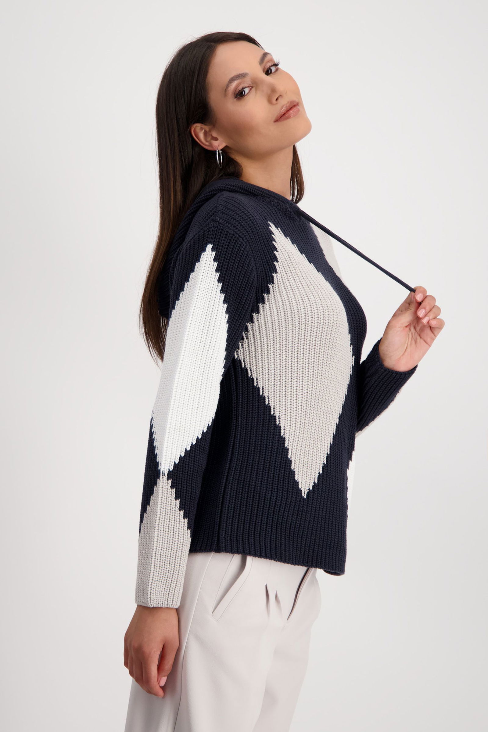 db6ce7653326bf676eb960611c44e6b9 Monari |  Monari Pullover  | 40