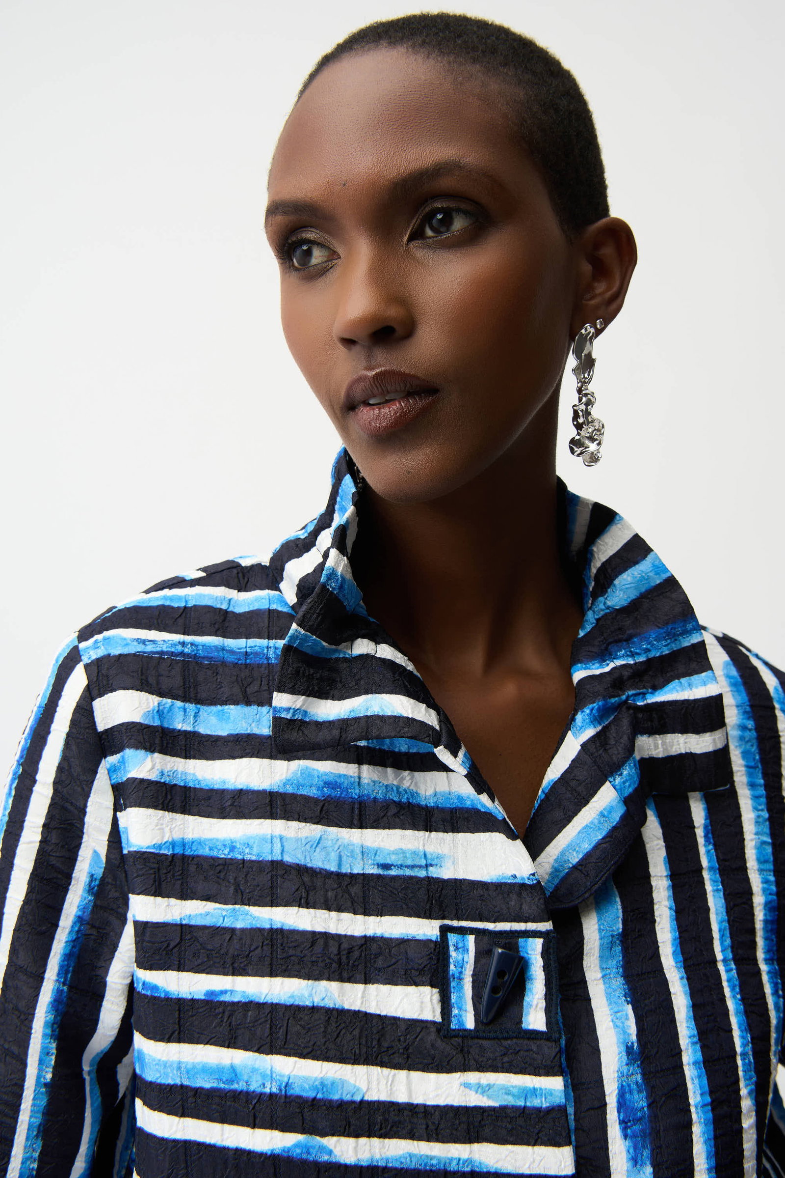 Joseph Ribkoff Trapezjacke aus Jacquard mit Streifenmuster und gerafftem Kragen #4