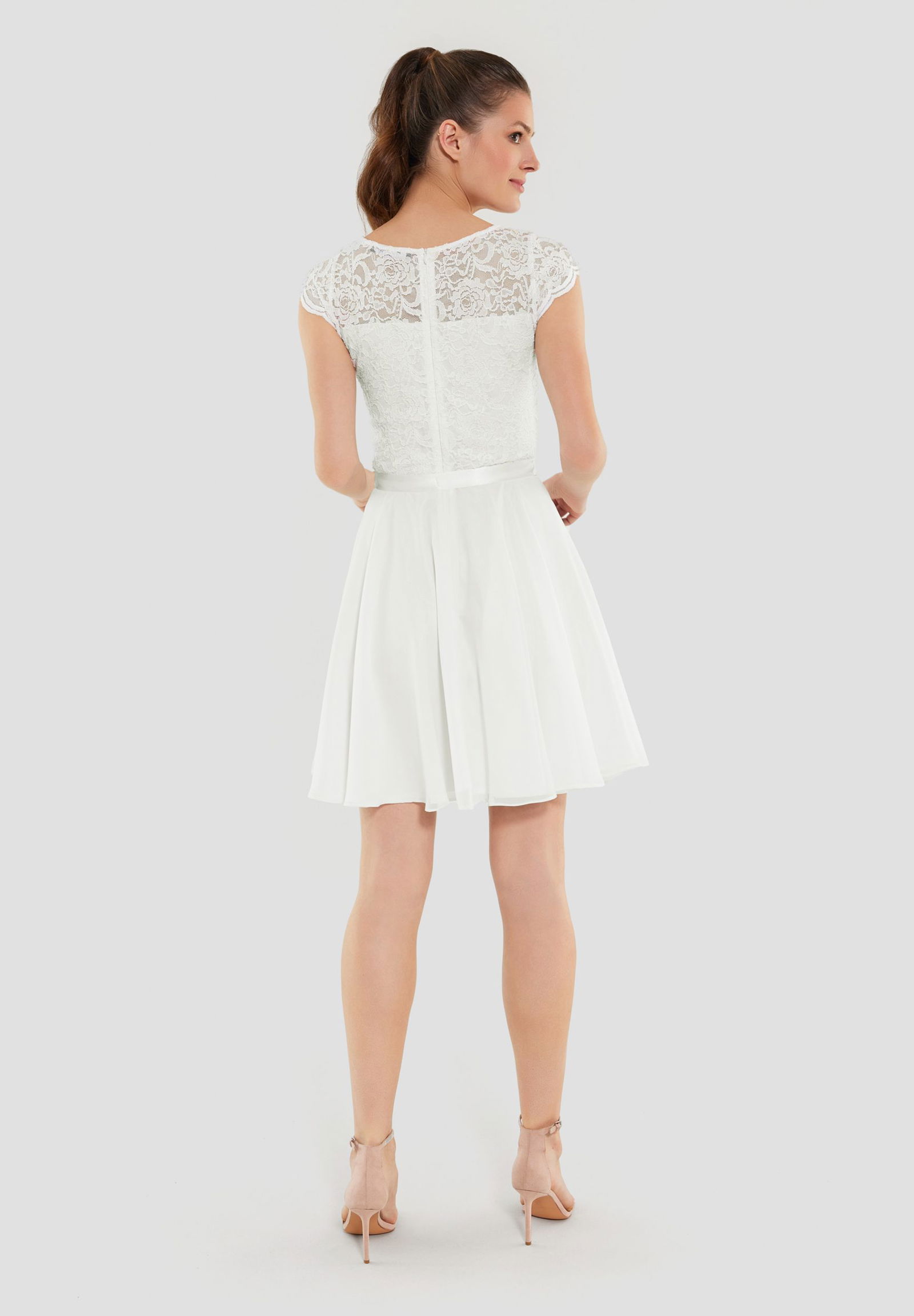 b853222a82286f00ae3ef08453a8a57f SWING Cocktailkleid