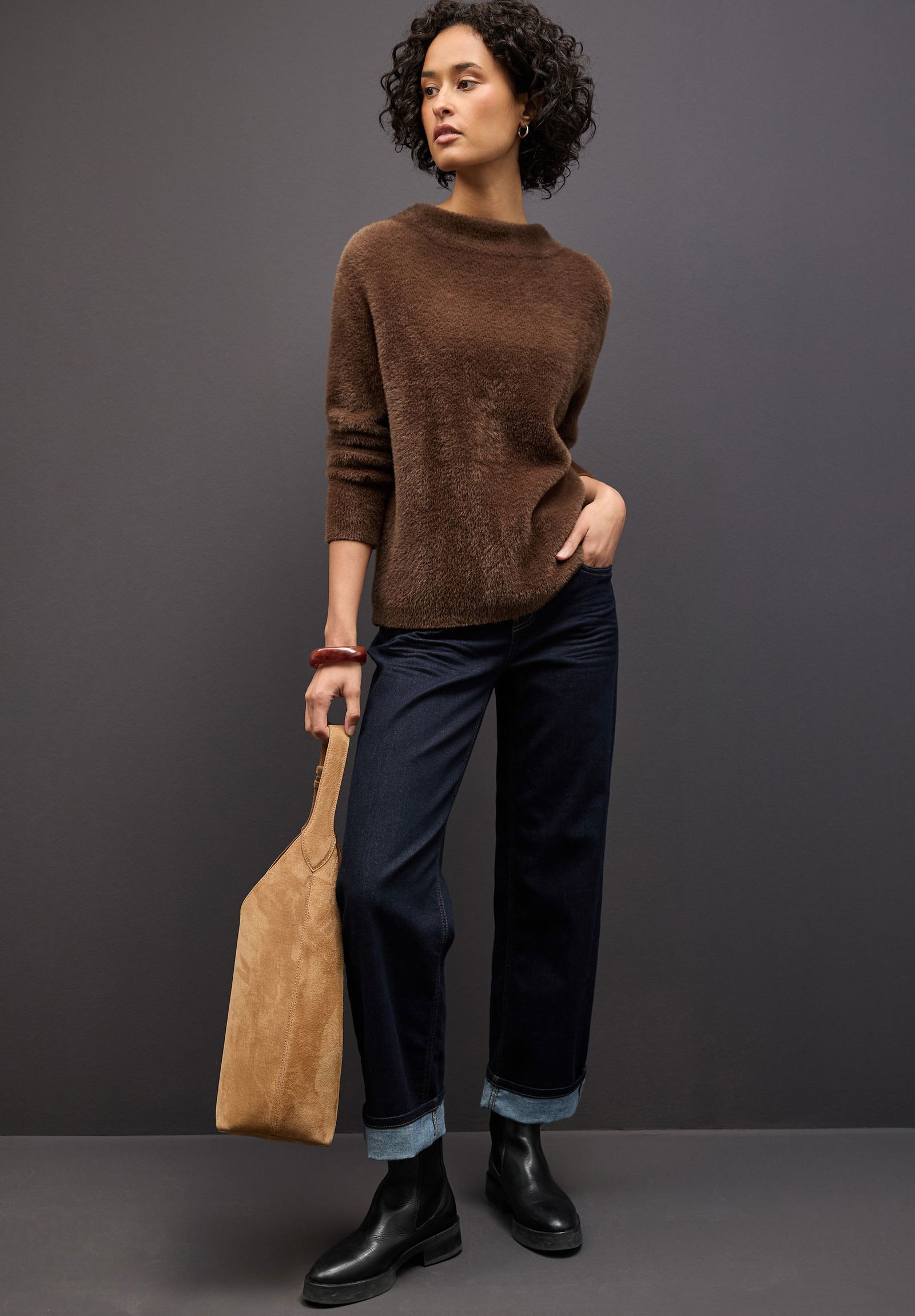  | LTD QR_fluffy turtle sweater, hazelnut brown | 36