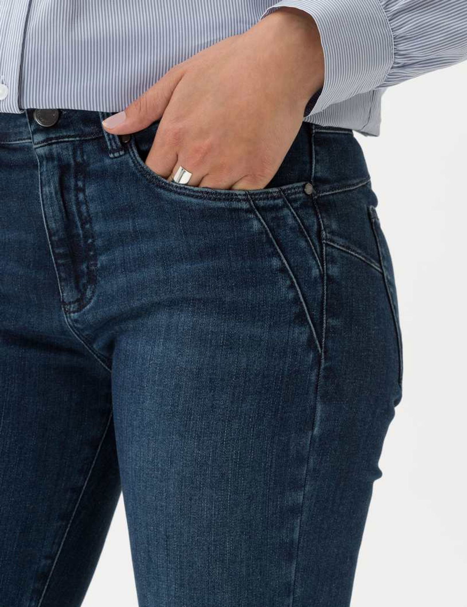 Brax | Brax Röhrenjeans "Ana" | 23 | regular blue used