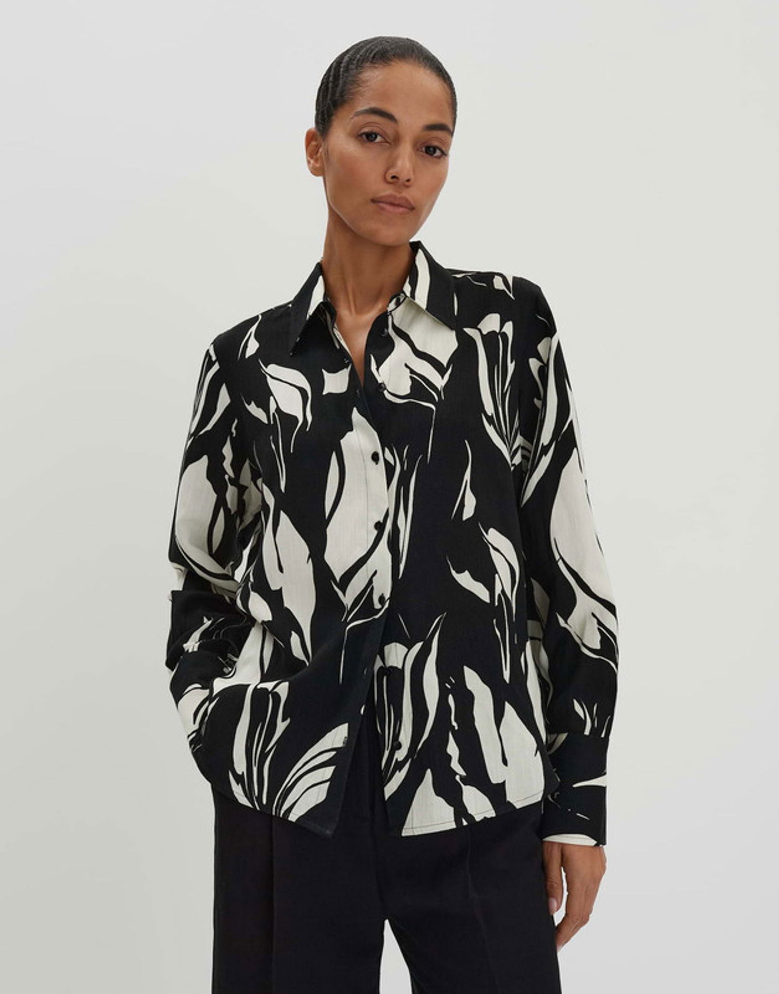 daf117bc9139a54e00ba8337568cf652 Someday | Someday Druckbluse | 40 | black