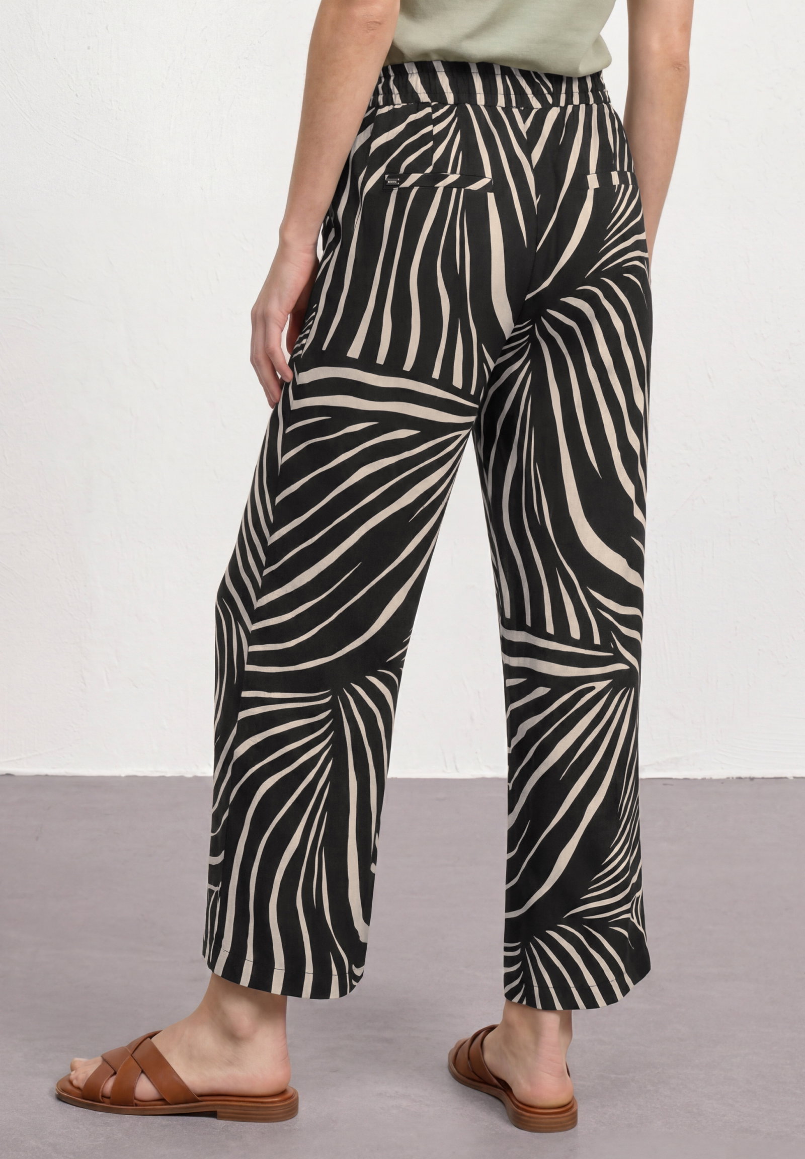 Style LTD QR_Emee HW L26 AOP, Black #4