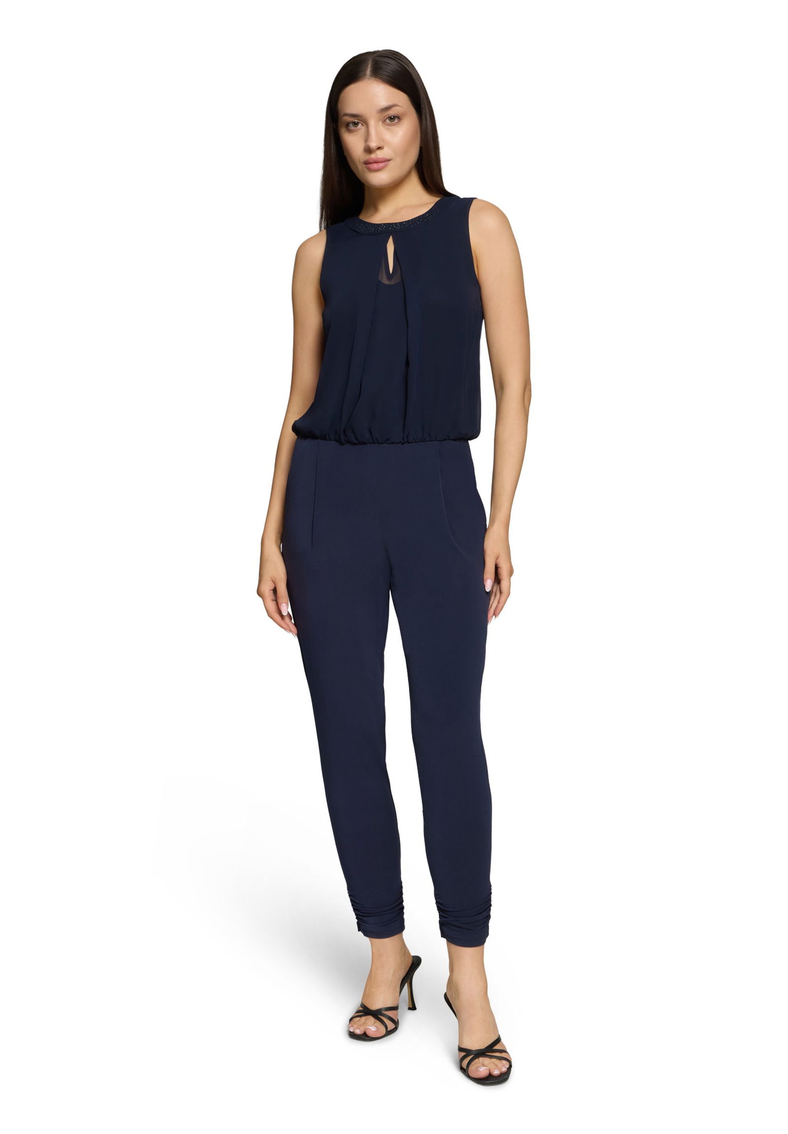 Vera Mont |  Vera Mont Overall  | 44 | night sky