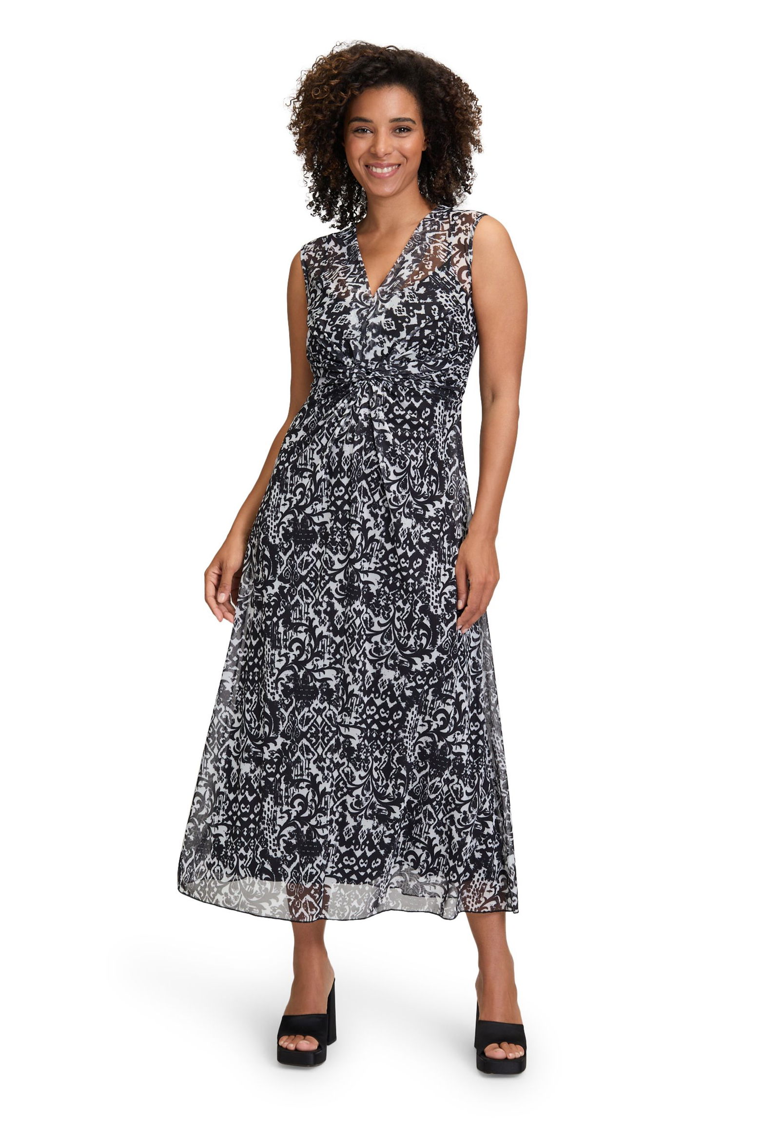 bb6481b2db631f049388a93b04f4075e Cartoon |  Cartoon Sommerkleid  | 44 | weiß/schwarz