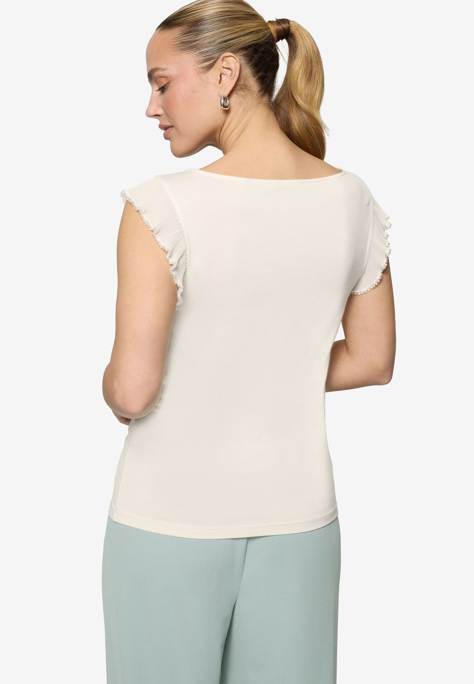 Zero |  Zero Shirt  | 44 | eggnog