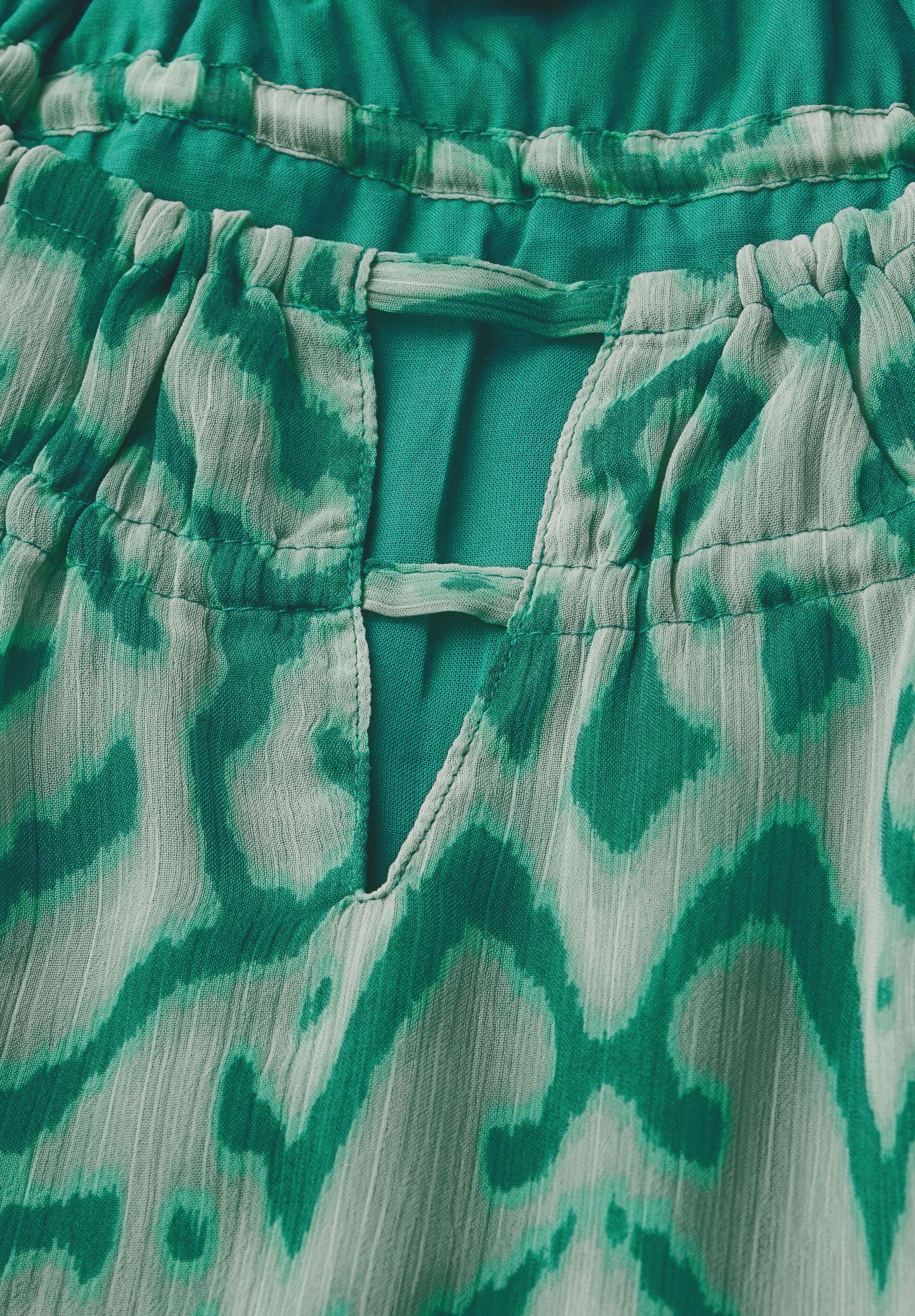 cadf1e8e97819a7cbe3717da51c5b109 | Gemusterte Chiffon-Bluse | 44 | 4565_36342
