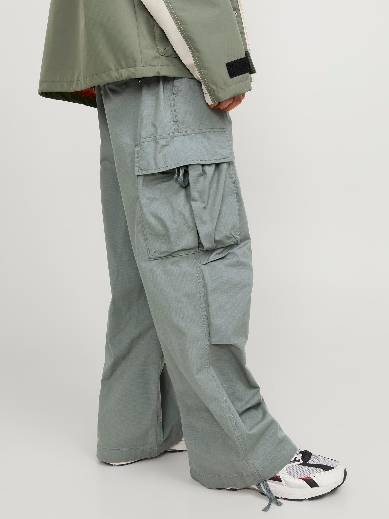 3ee8915688bdb0d43a67d4388dd06112 Jack&Jones Cargohose "zayn"