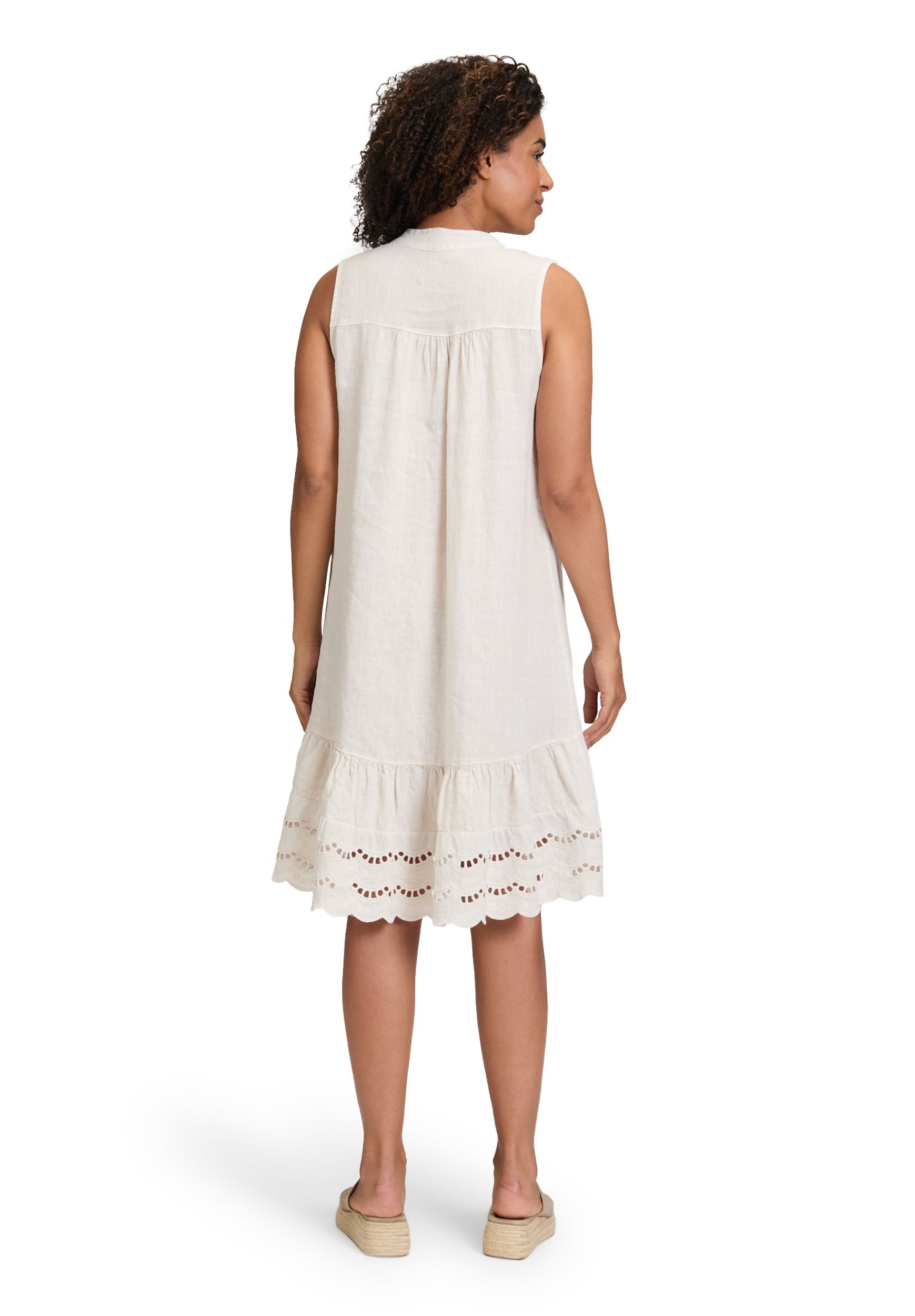  |  Kleid Kurz ohne Arm, White Sand | 36
