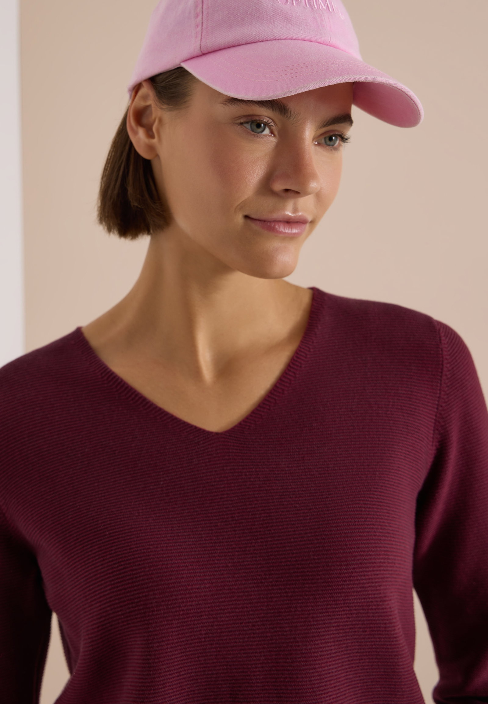 NOS 2-Tone V-Neck, berry red #6