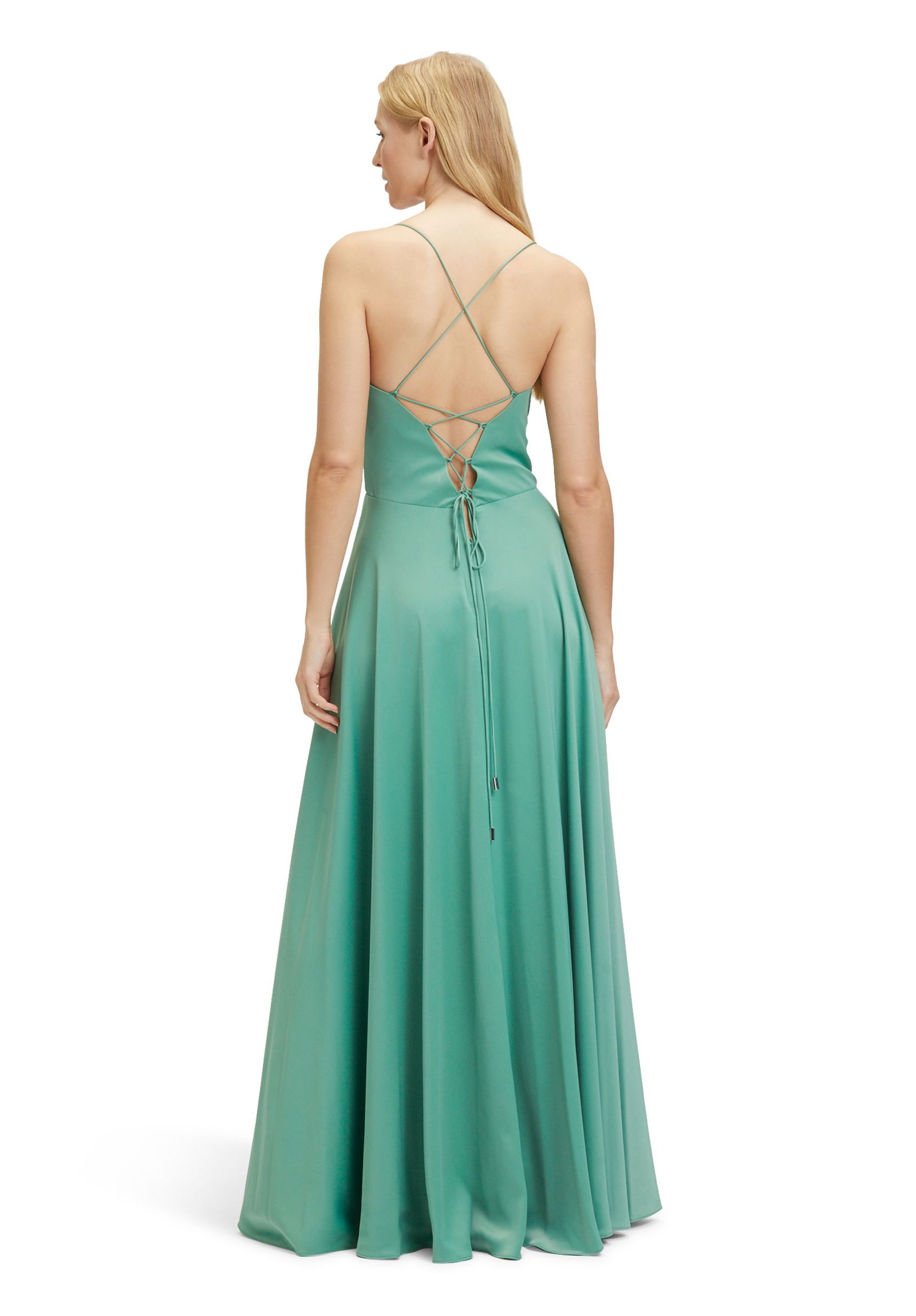 983739b313a092a92a769863bb1e0c90 VM by Vera Mont Langes Abendkleid