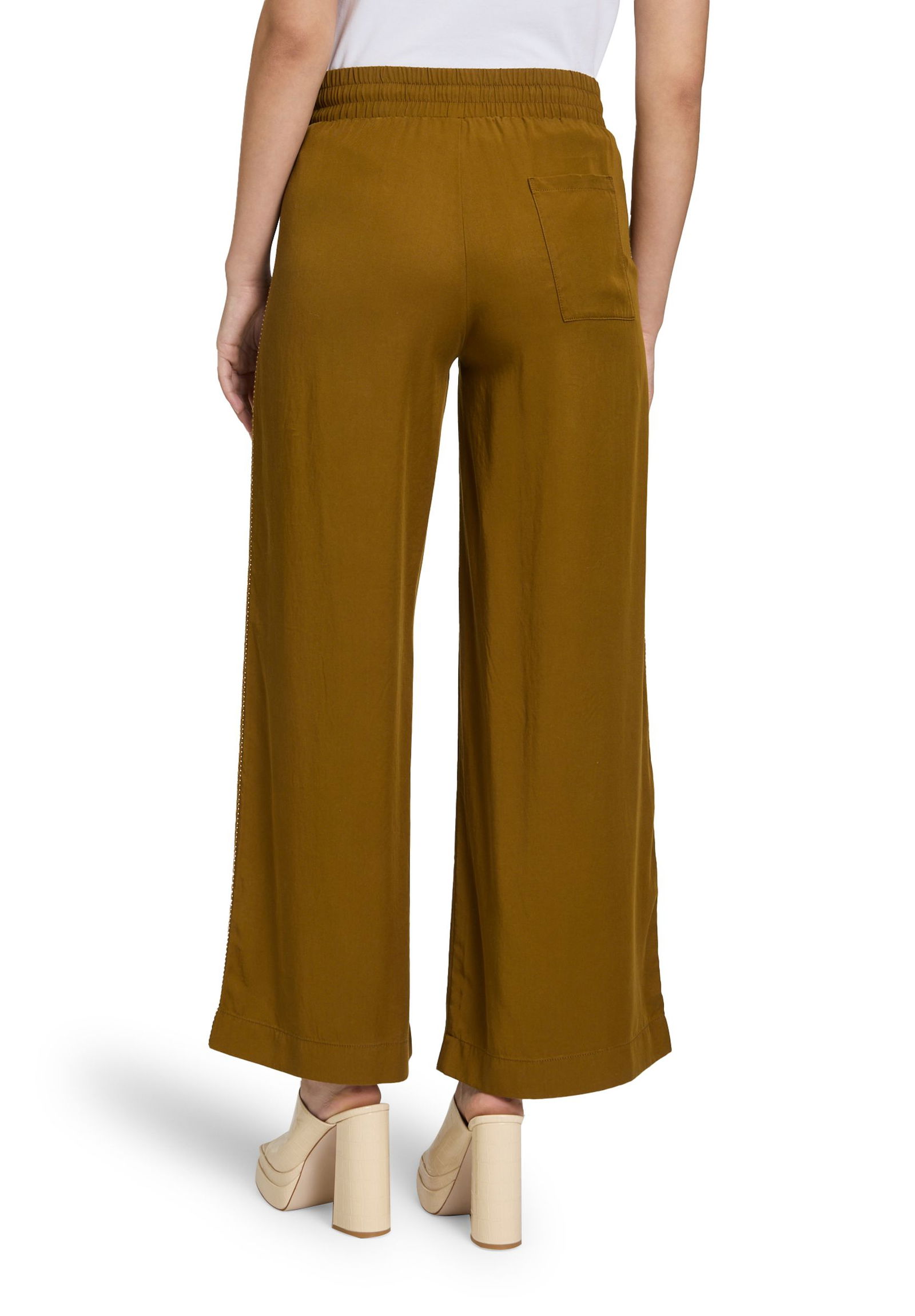  | Palazzo-Hose | 42