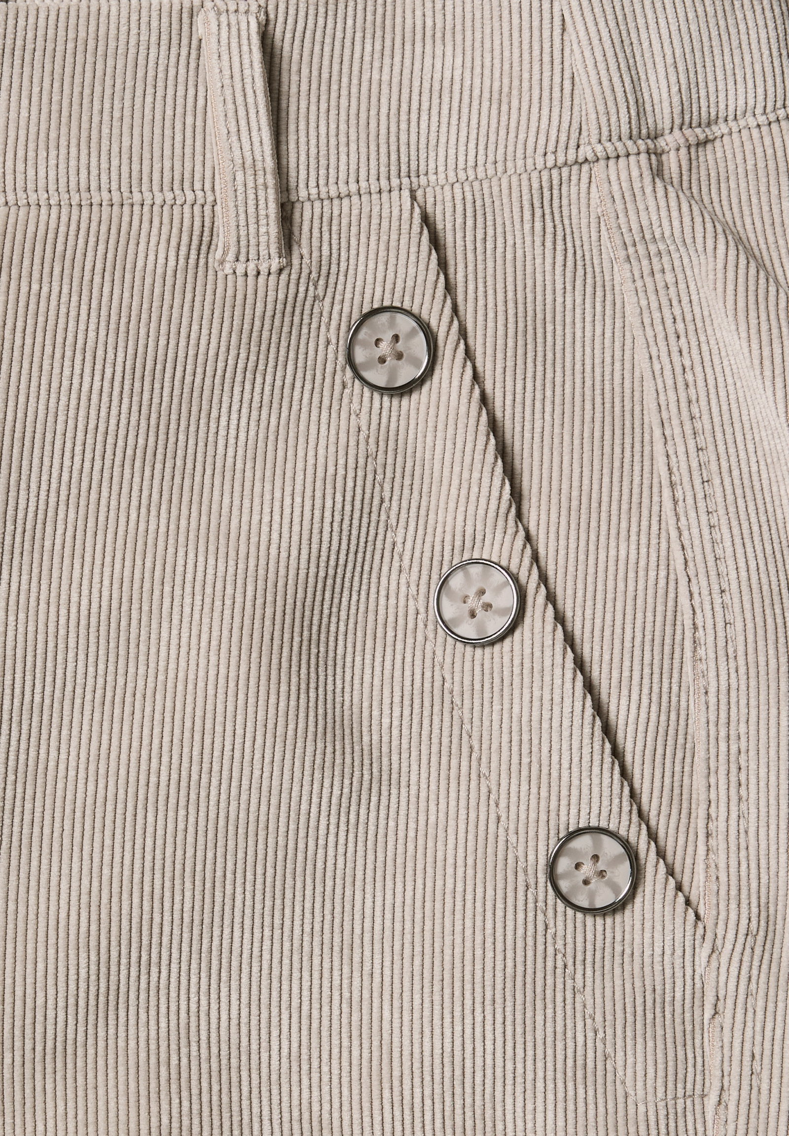 LTD QR Style Amalia Corduroy B, fading sand #2