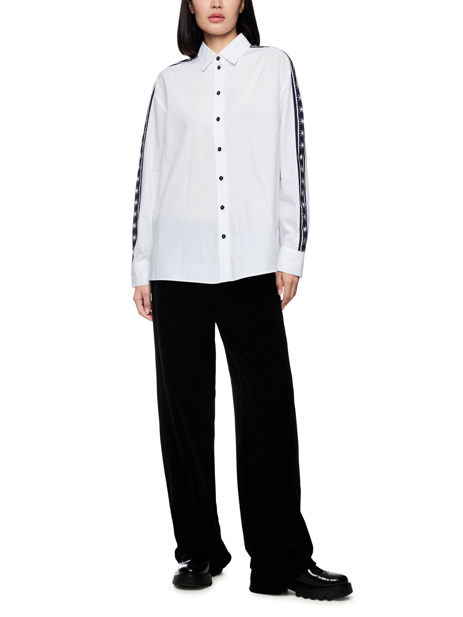 275c05f9e83573e6e15280e289f22df1 | Bluse, white | 46 | white