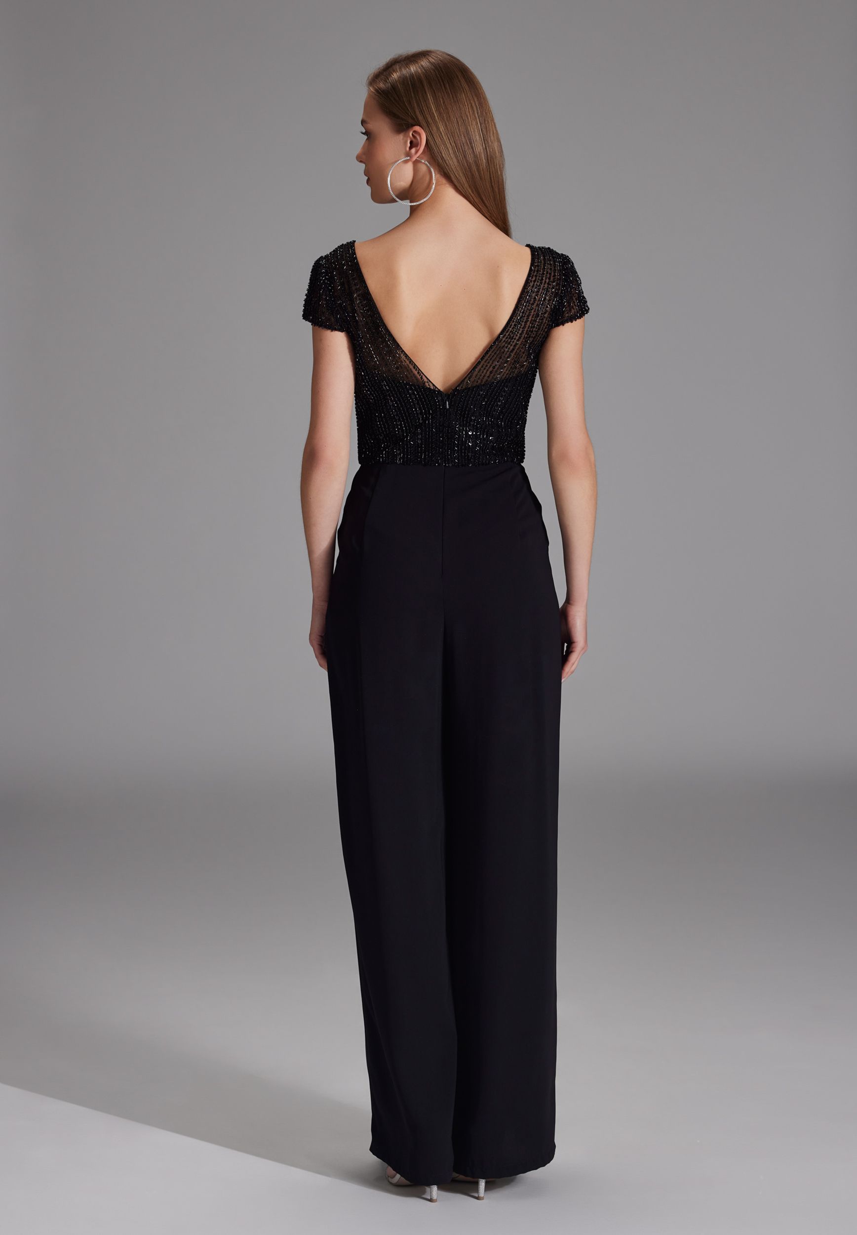  |  Jumpsuit mit Stickerei und kleinem, black | 38 | black