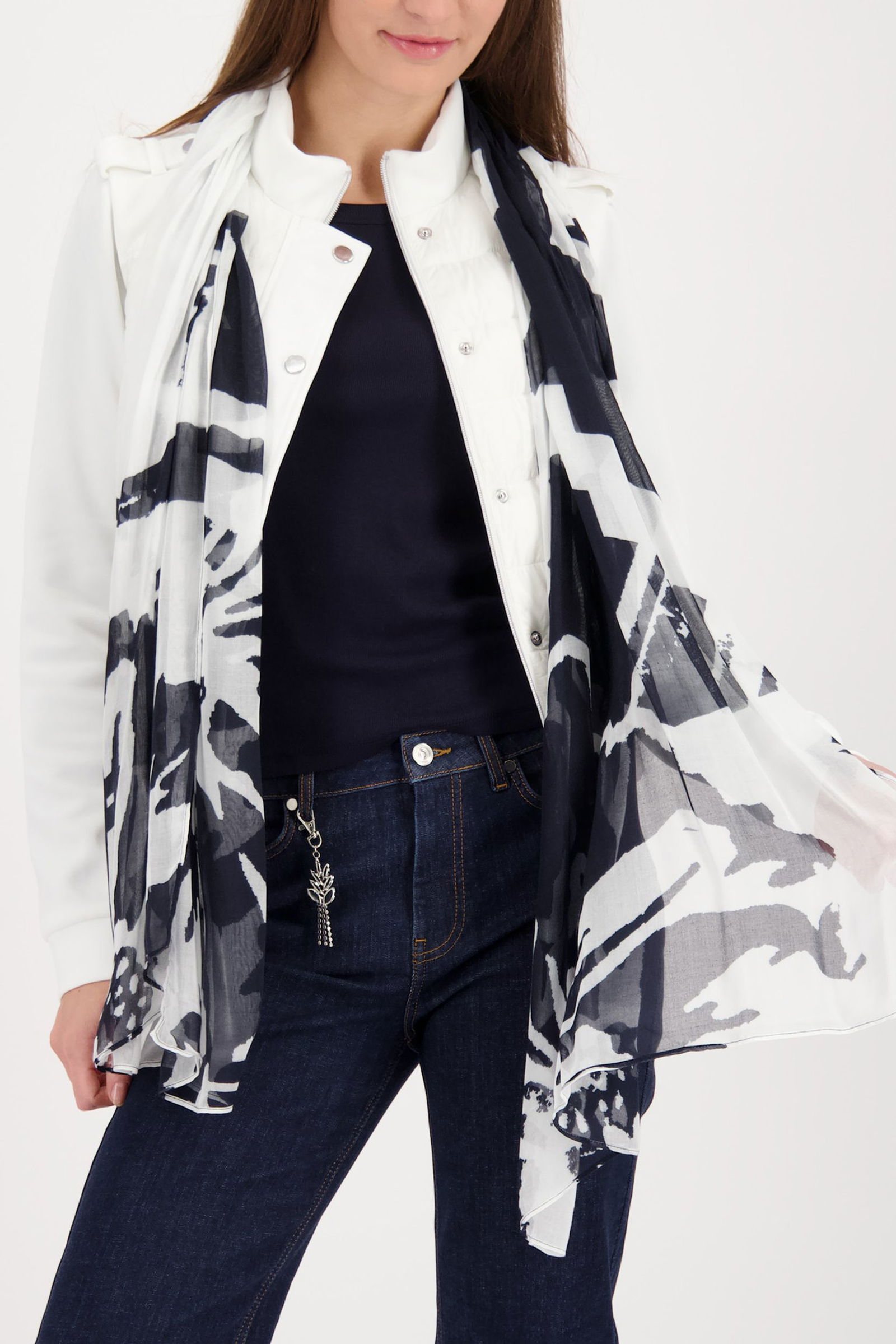 Monari |  Monari Tuch  | OS