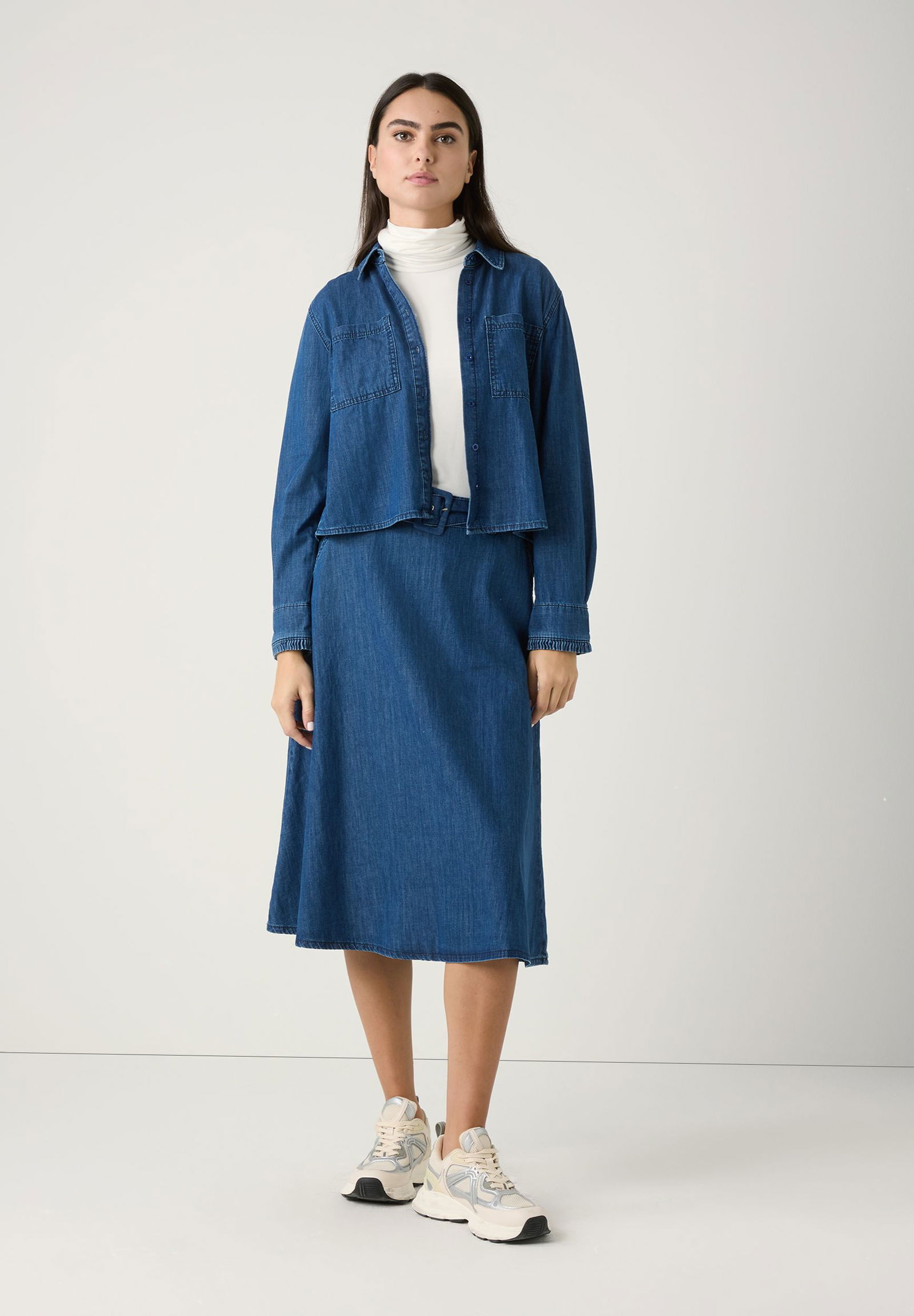  | Light Denim Blouse, middle blue denim | 40 | denim