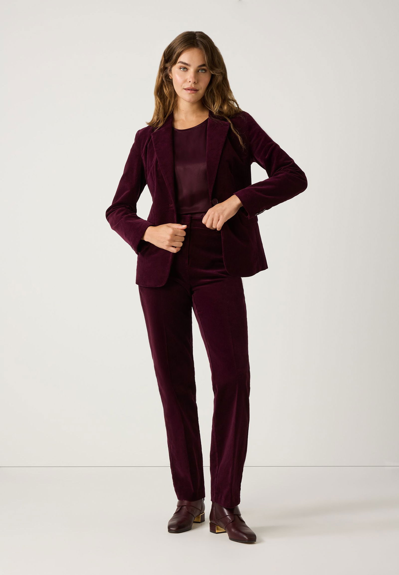  | Shirt, ruby orchid | 34