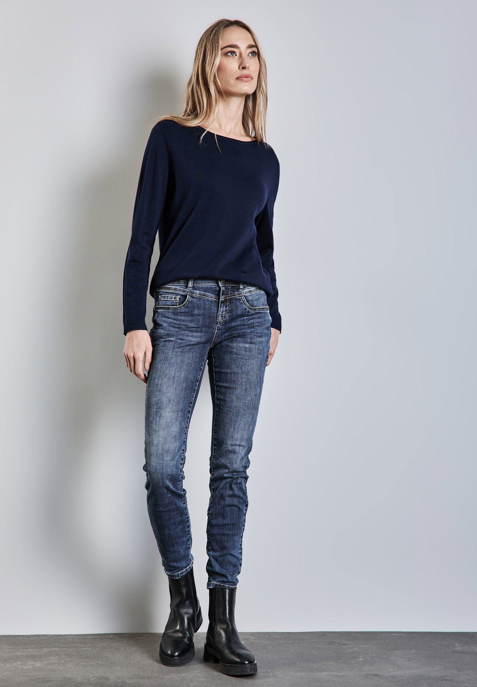 bbcfe4d89f17fd6aec8f7e76582a29d4 Street One | Street One Straight Leg Jeans | 30/28 | 4565_16468