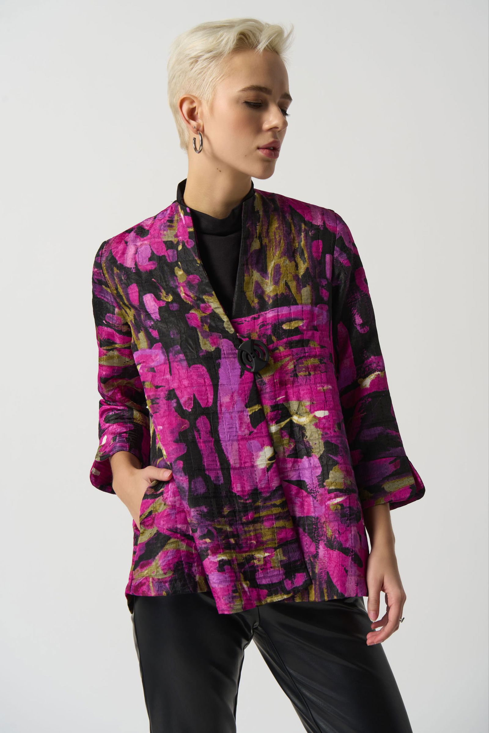Trapezjacke mit abstraktem Muster