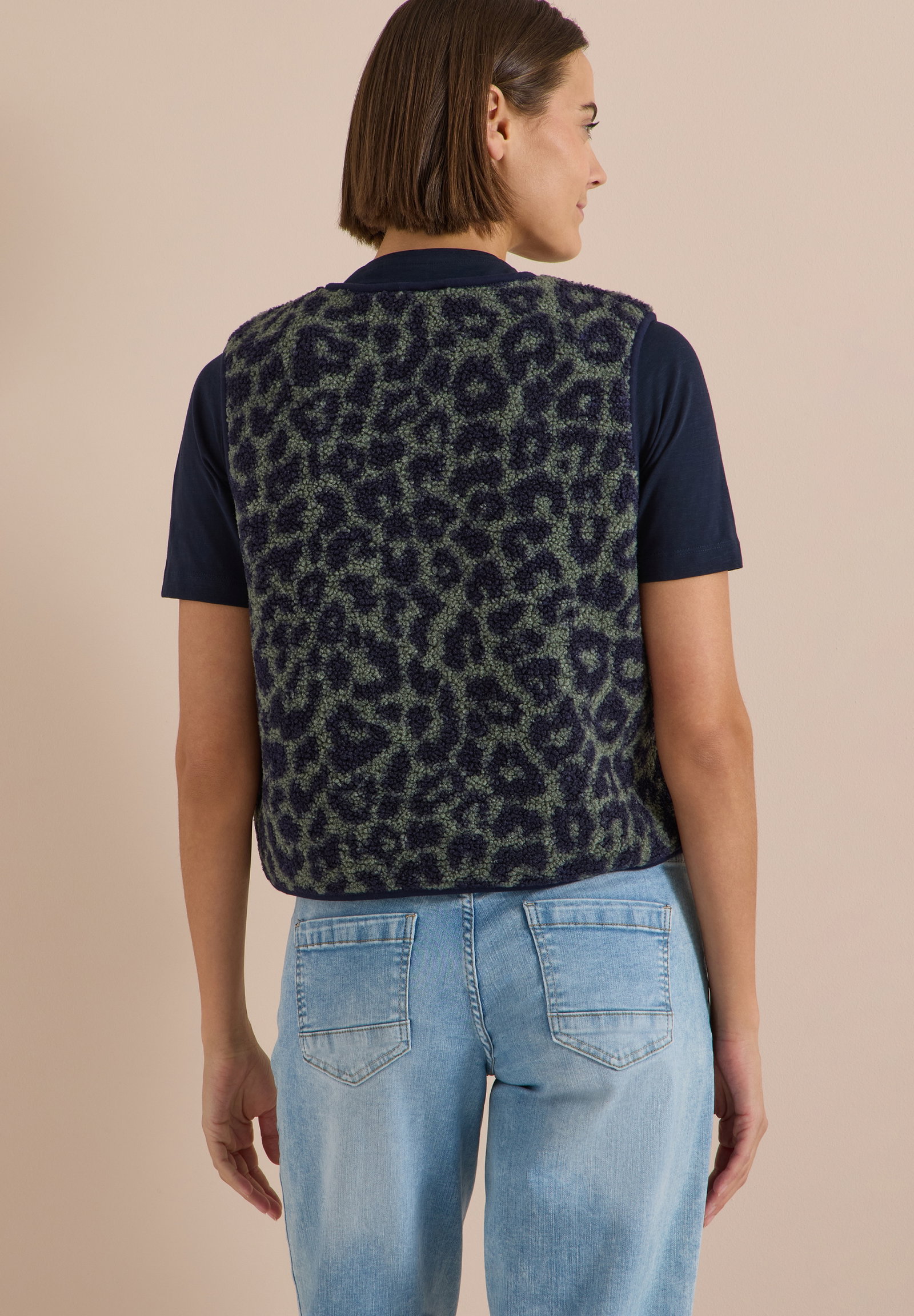 TOS AOP Matmix Teddy Vest, dried olive green #4