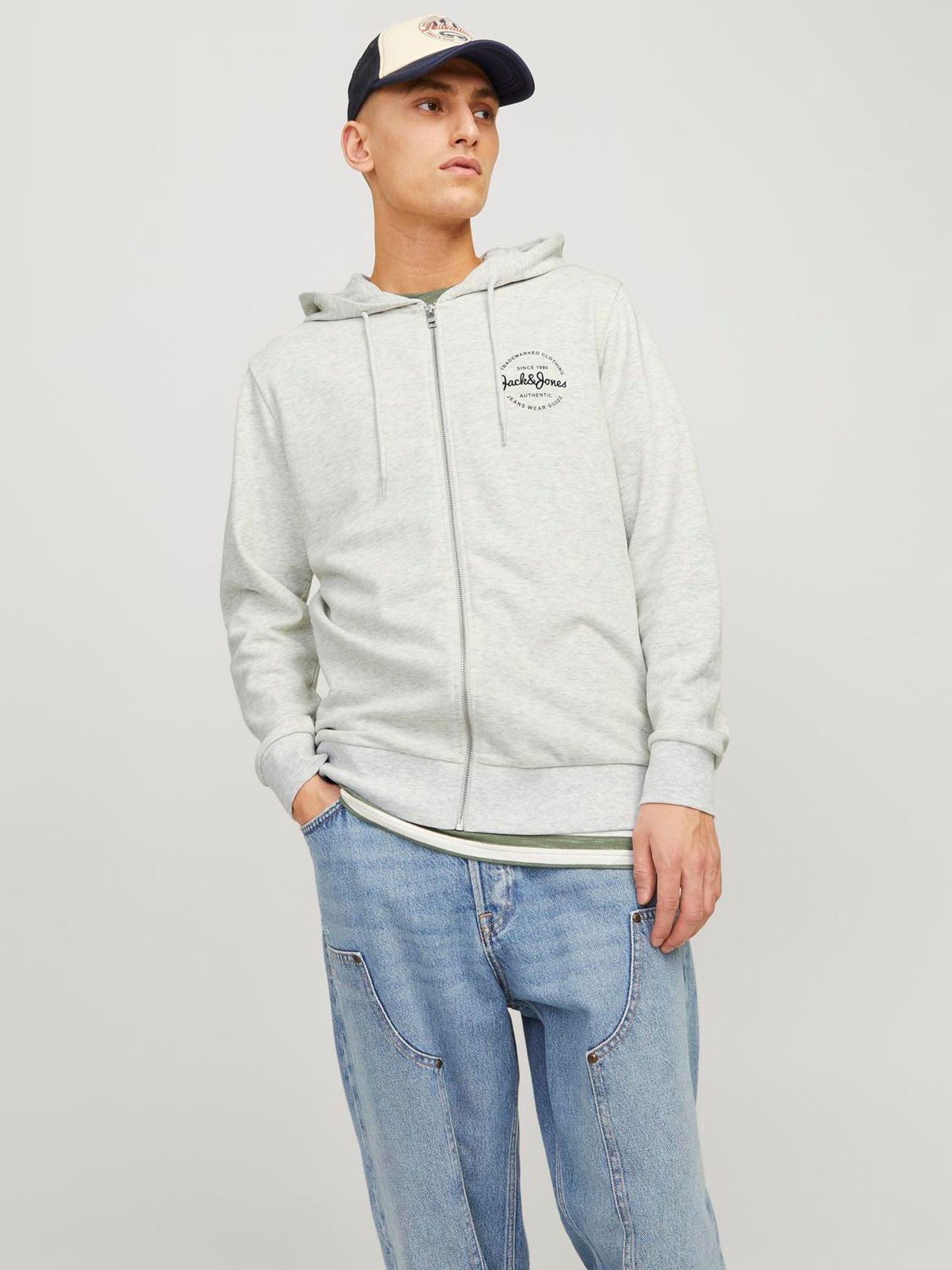 5d4ffa5b0ed64196f50048dd0bf31b45 Jack&Jones Sweatjacke