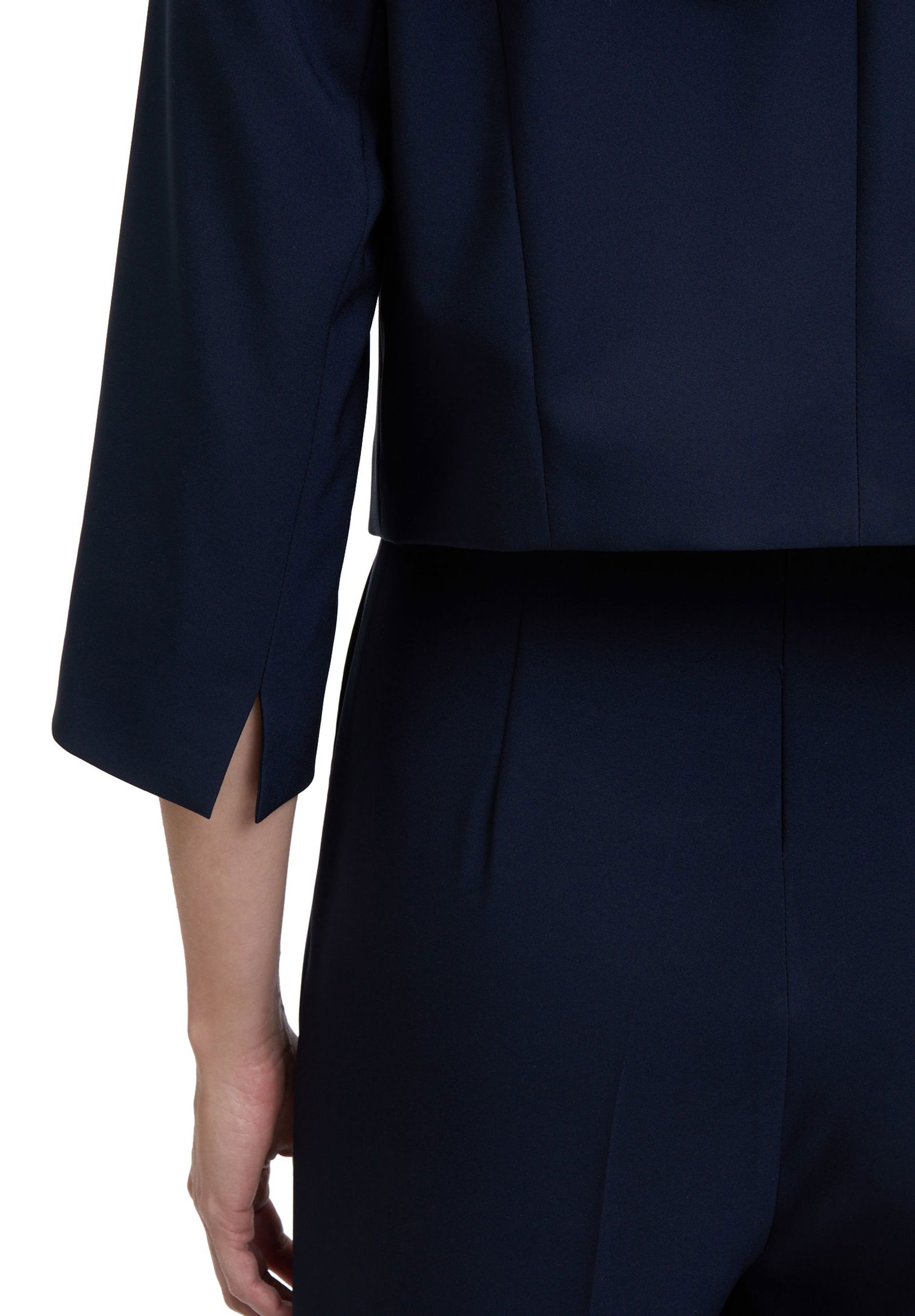 52ead1a7dde000a9eedb24544932a681 Betty Barclay |  Betty Barclay Kurzblazer  | 46 | dunkelblau