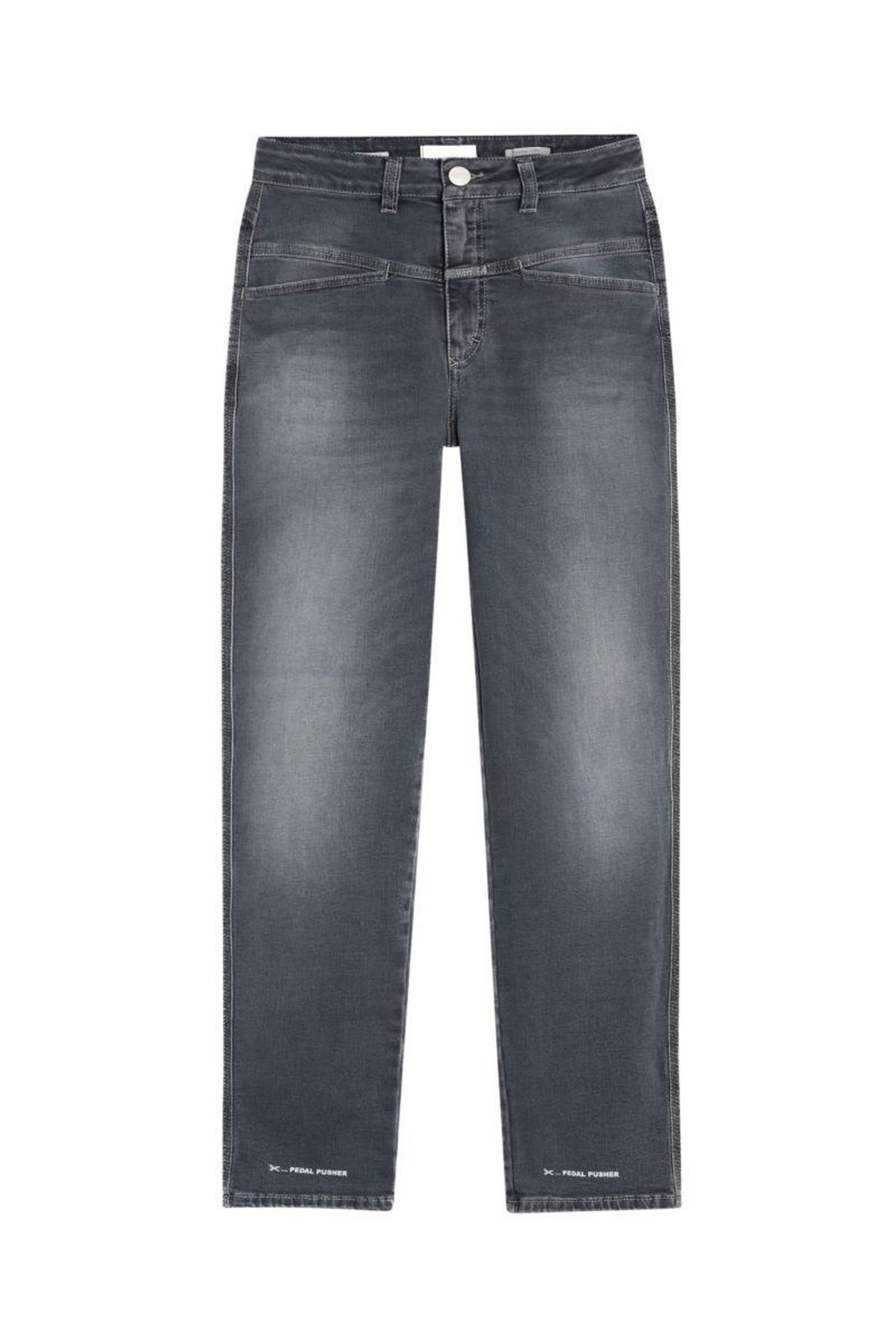 aa196f5bfcd0c65ff297fab95757ba07 Closed Straight Leg Jeans