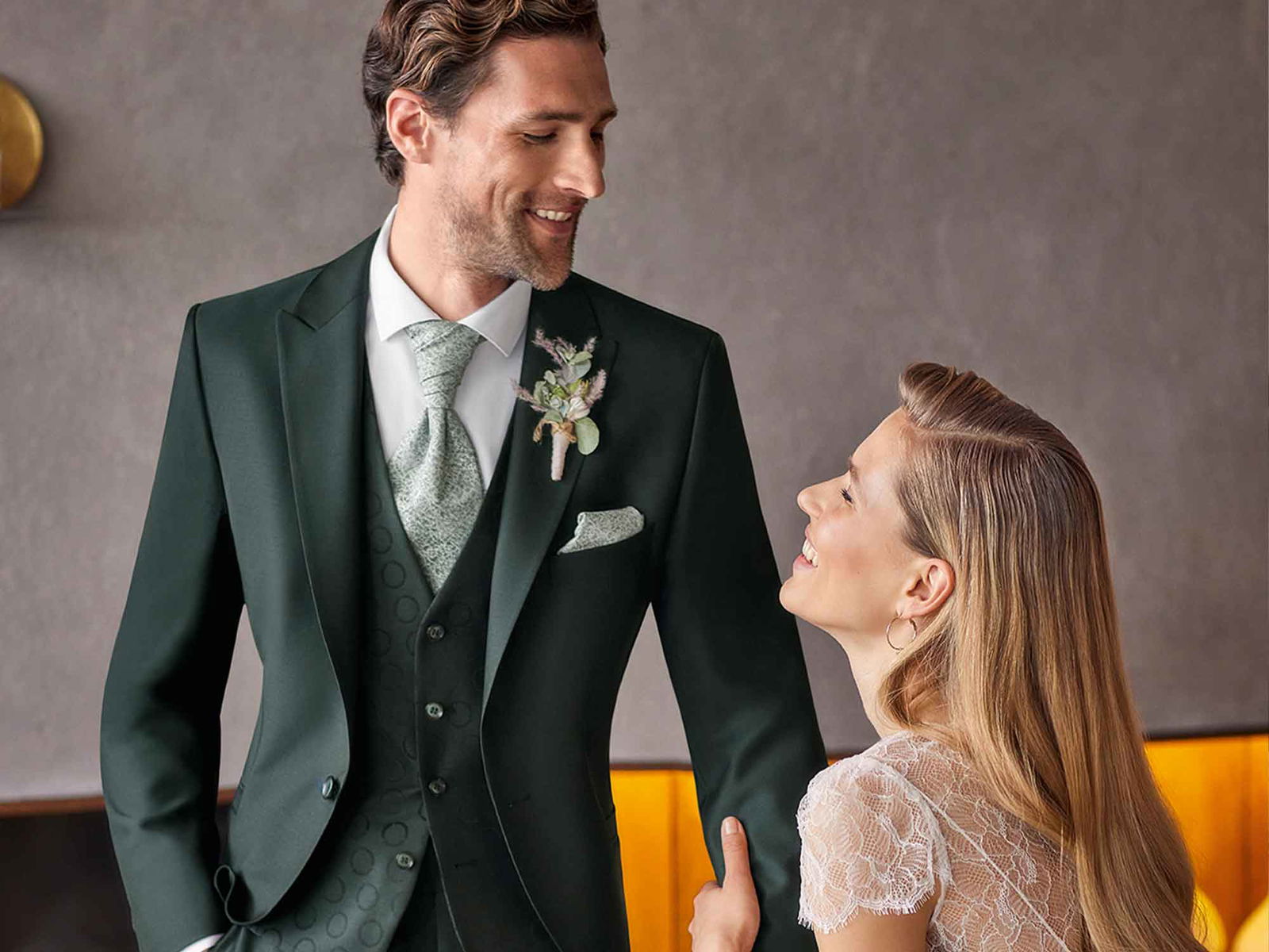 Kategorien-standesamt-herren-hochzeit-anzug-sakko Herren Cocktail und Partymode Mann im Anzug