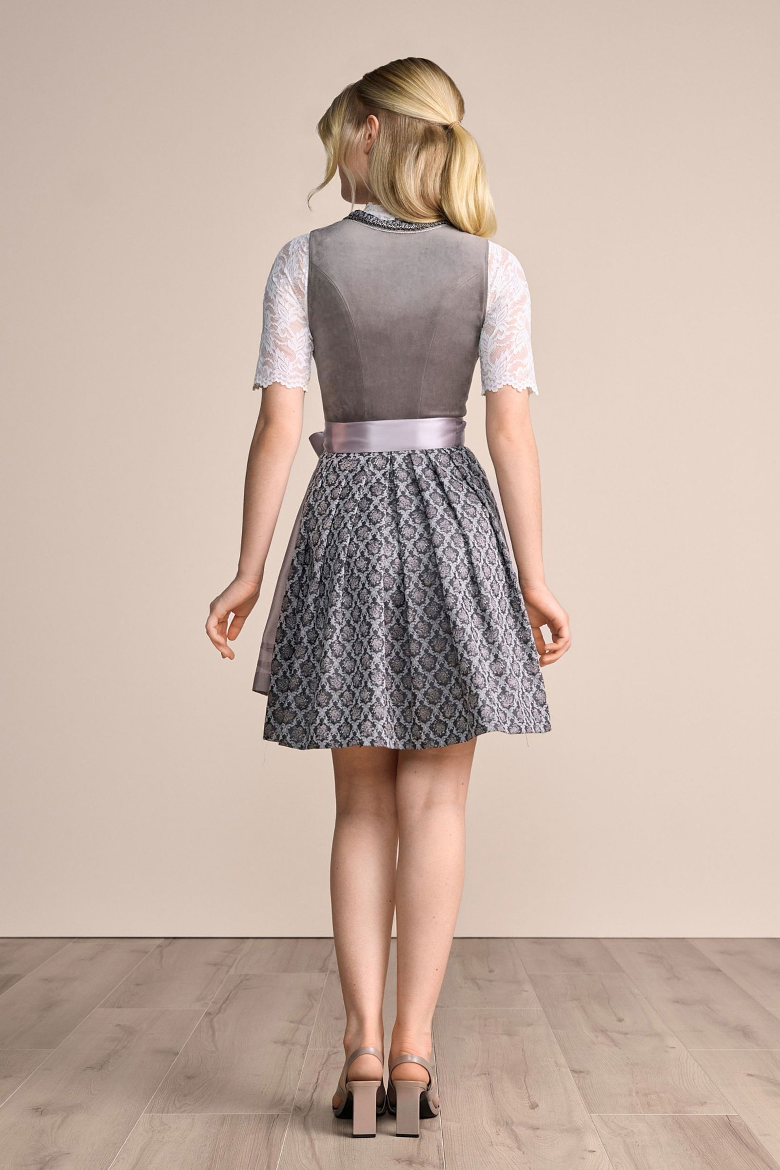 9c189f138de3ebdaa4fd4fd740a9d5ea Krüger | Dirndl kurz | 34 | grau