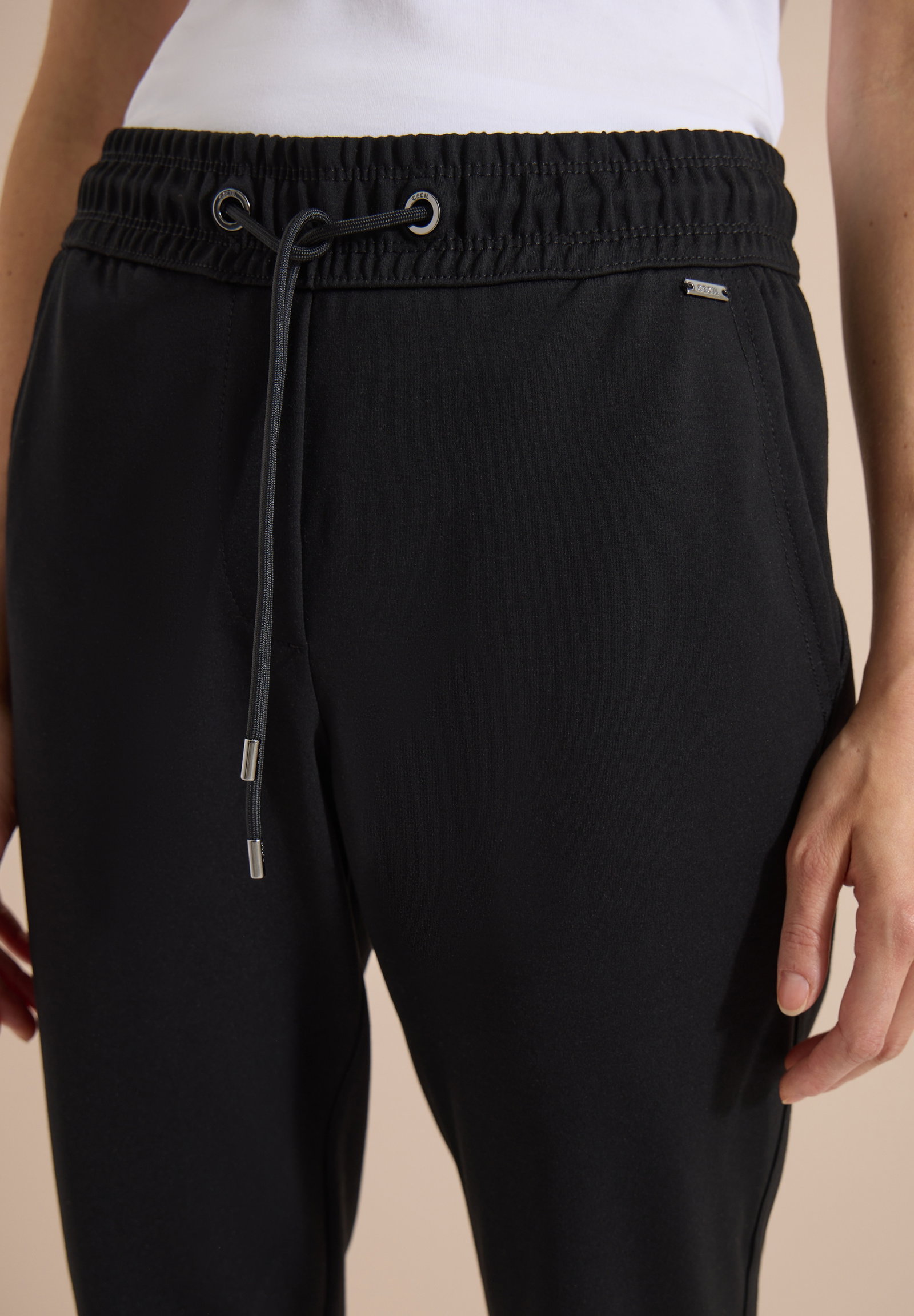 NOS Style Tracey SOLID, Black #6